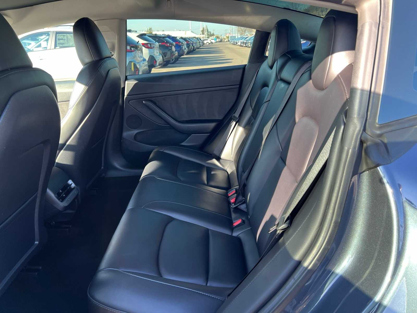 Thumbnail: 2023 Tesla Model 3 - 18