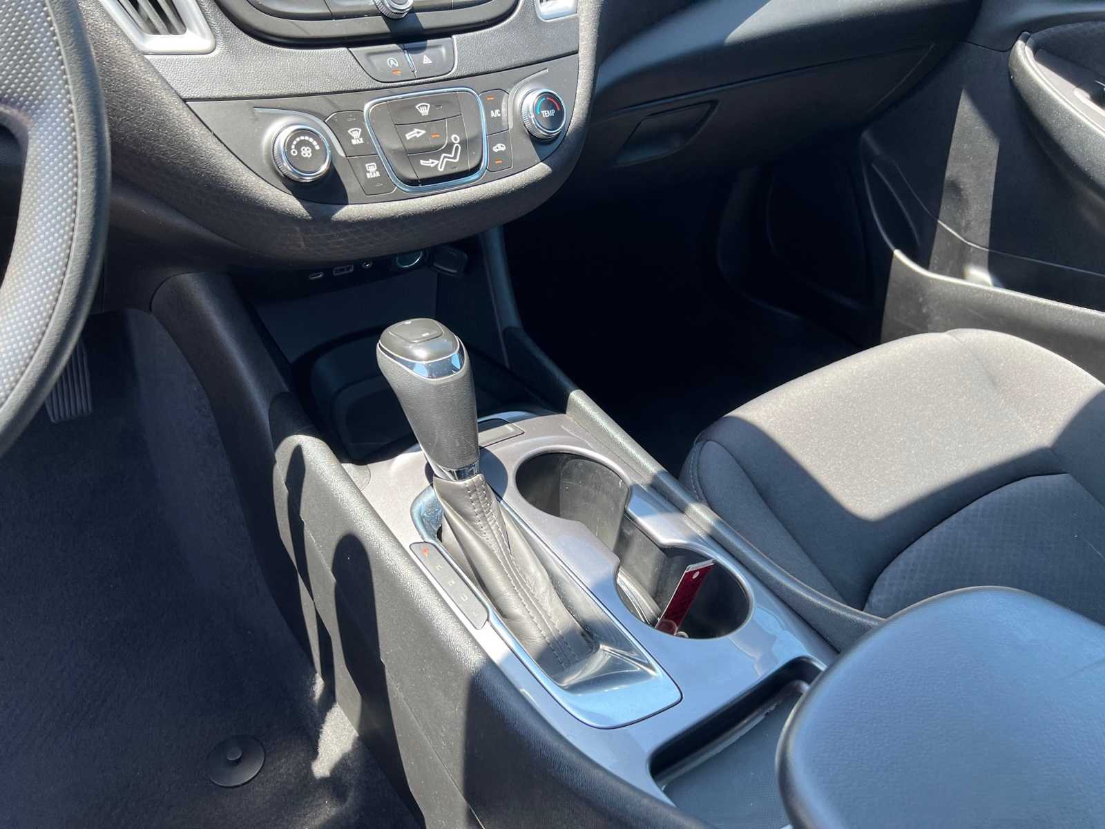 Thumbnail: 2020 Chevrolet Malibu - 41