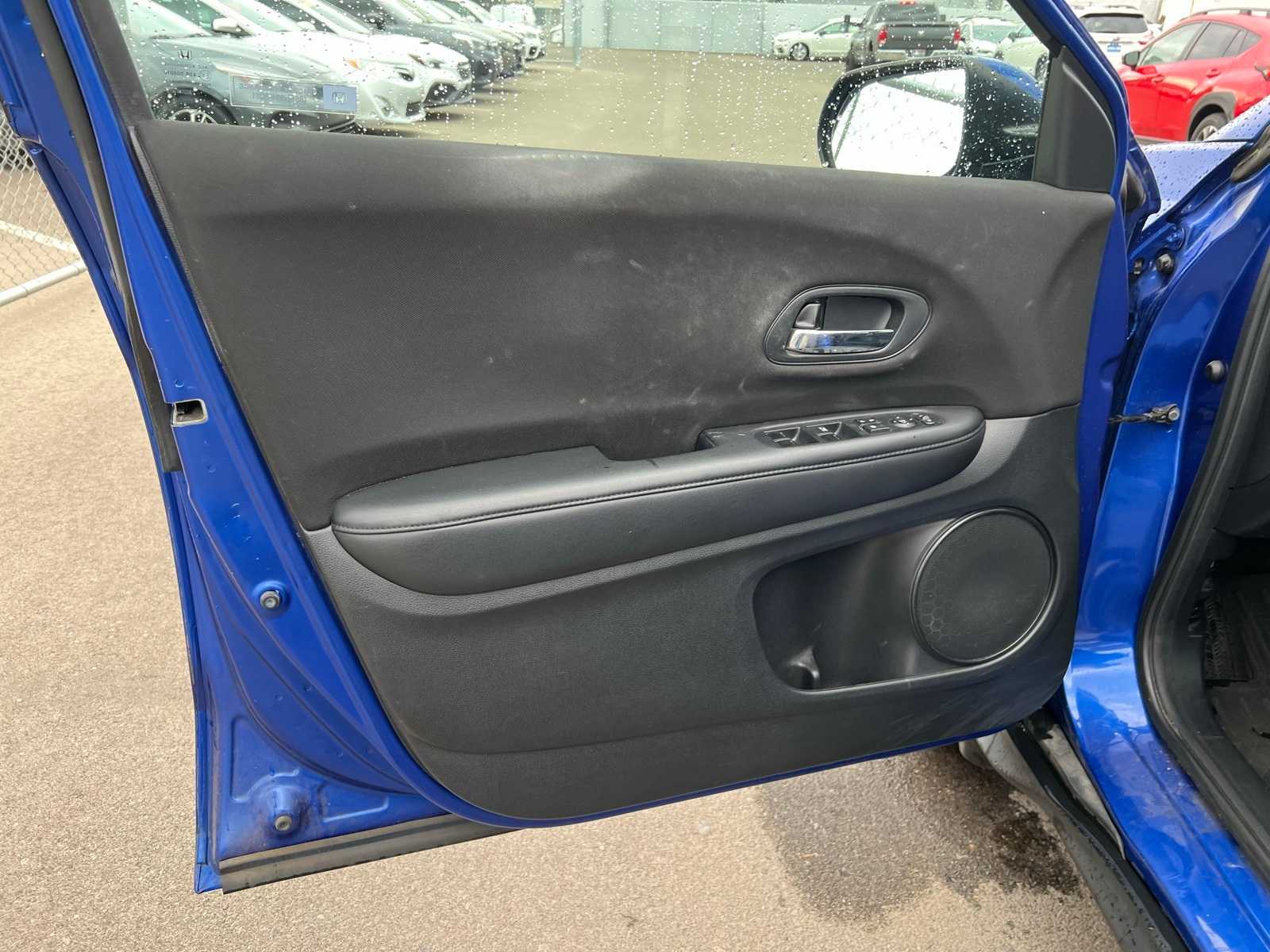 Thumbnail: 2018 Honda HR-V - 15