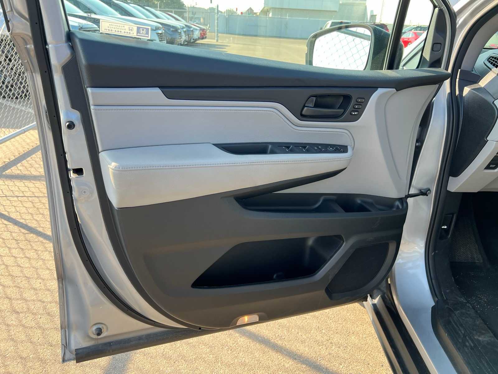 Thumbnail: 2024 Honda Odyssey - 15