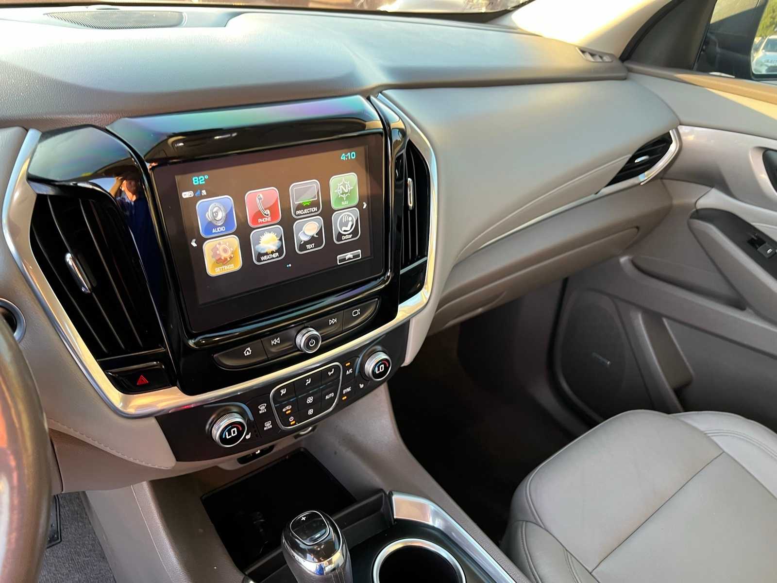 Thumbnail: 2019 Chevrolet Traverse - 38