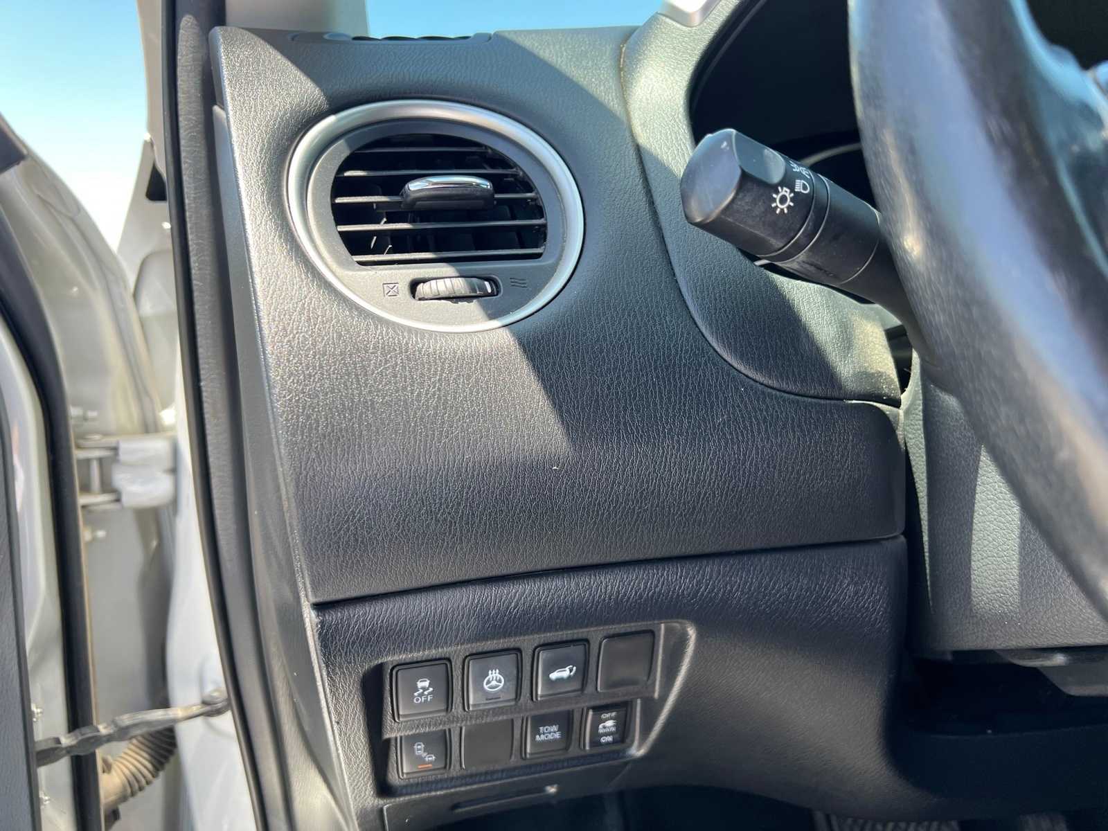 Thumbnail: 2019 Nissan Pathfinder - 29