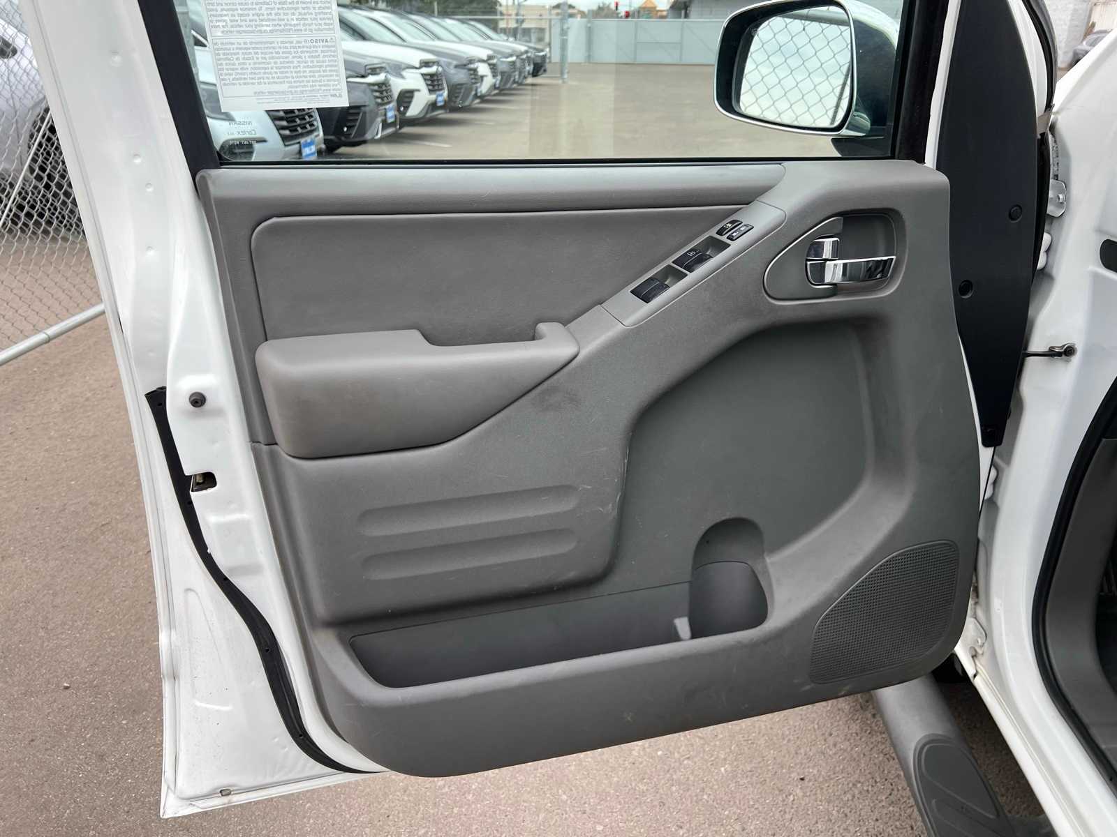 Thumbnail: 2019 Nissan Frontier - 16