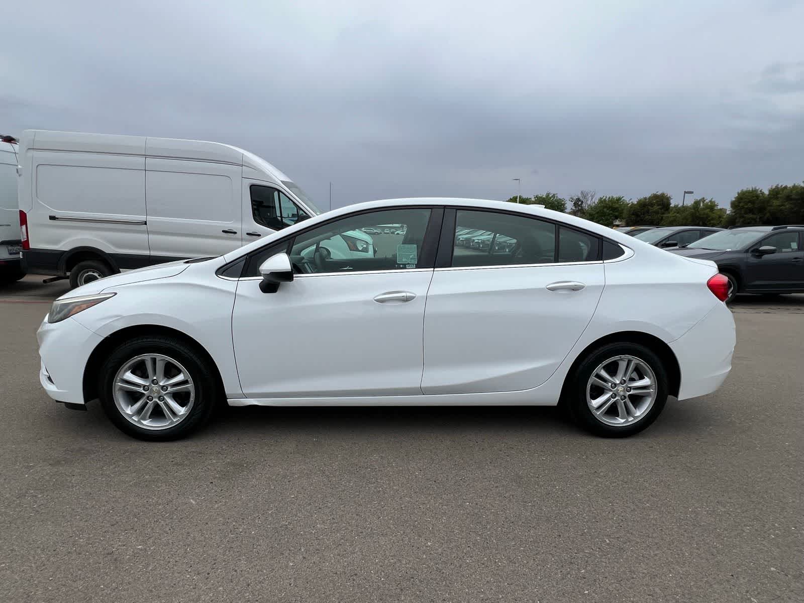 Thumbnail: 2016 Chevrolet Cruze - 2