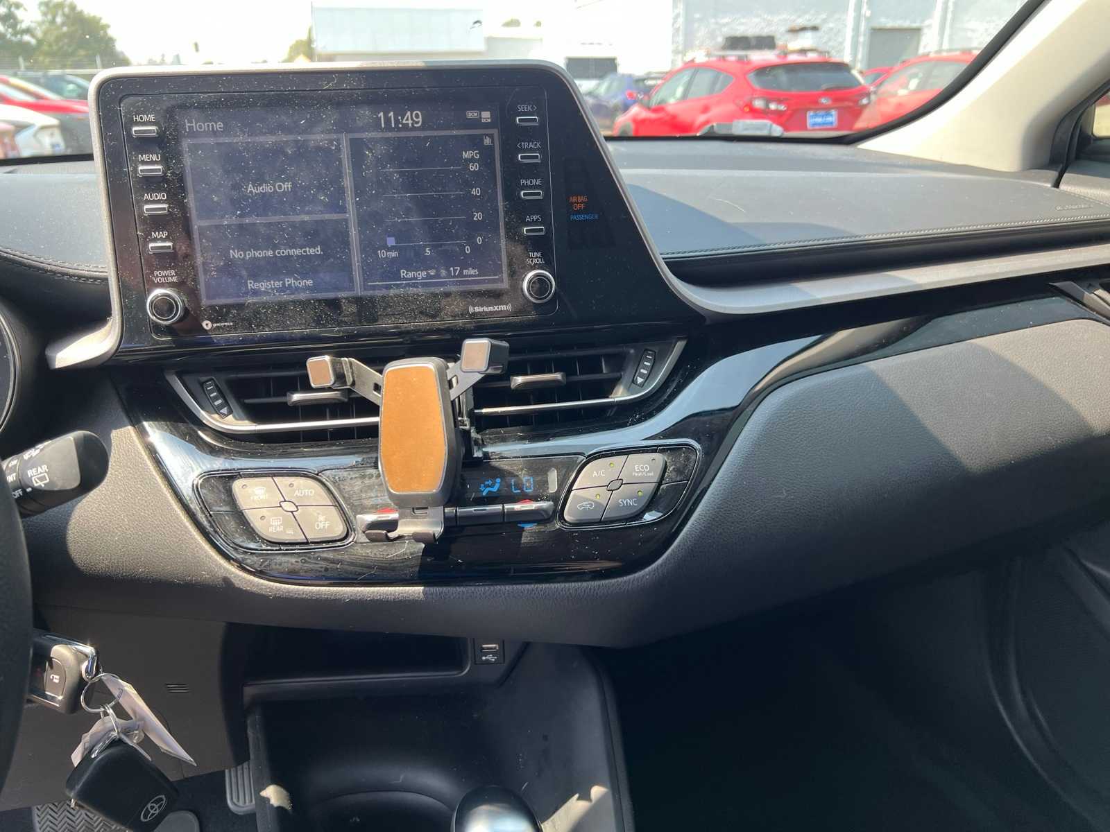 Thumbnail: 2020 Toyota C-HR - 30