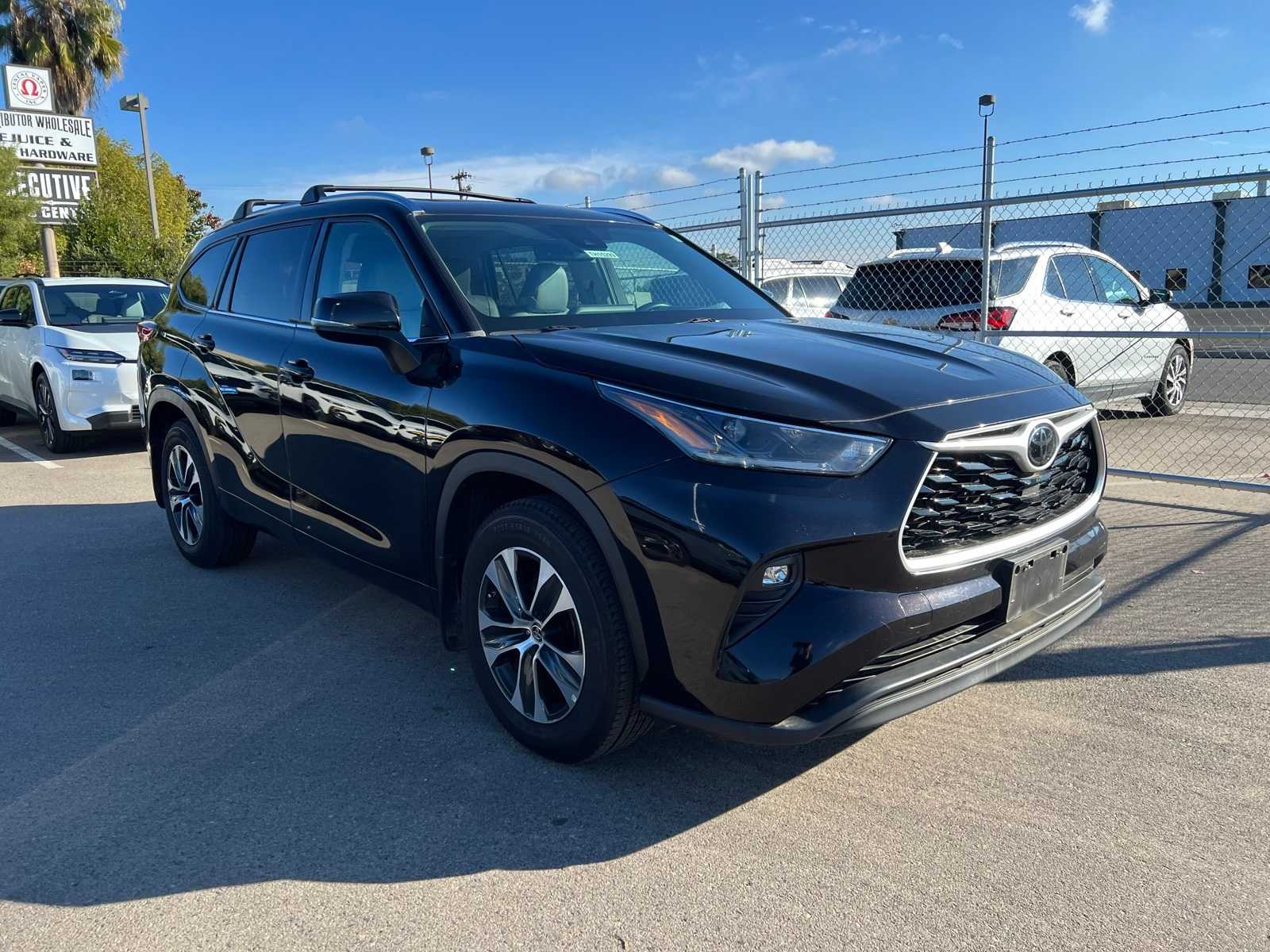 Thumbnail: 2021 Toyota Highlander - 11