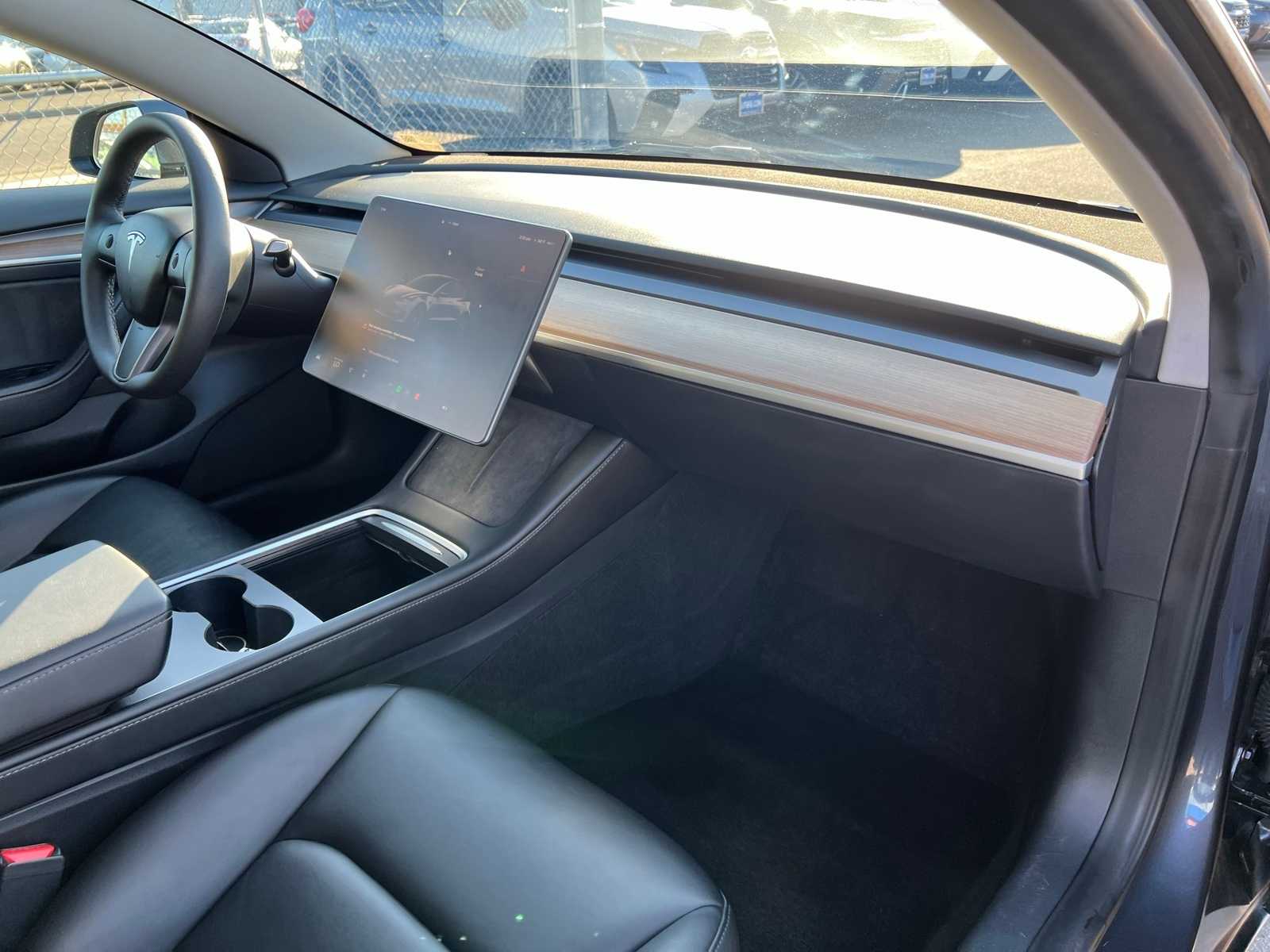 Thumbnail: 2023 Tesla Model 3 - 25