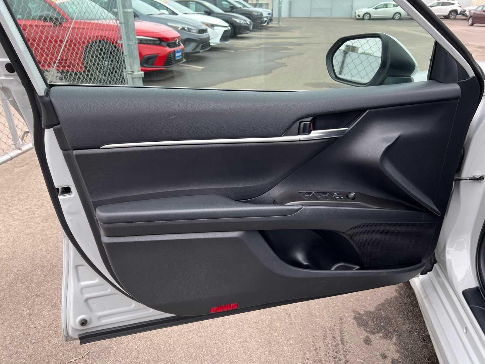 Thumbnail: 2023 Toyota Camry - 15