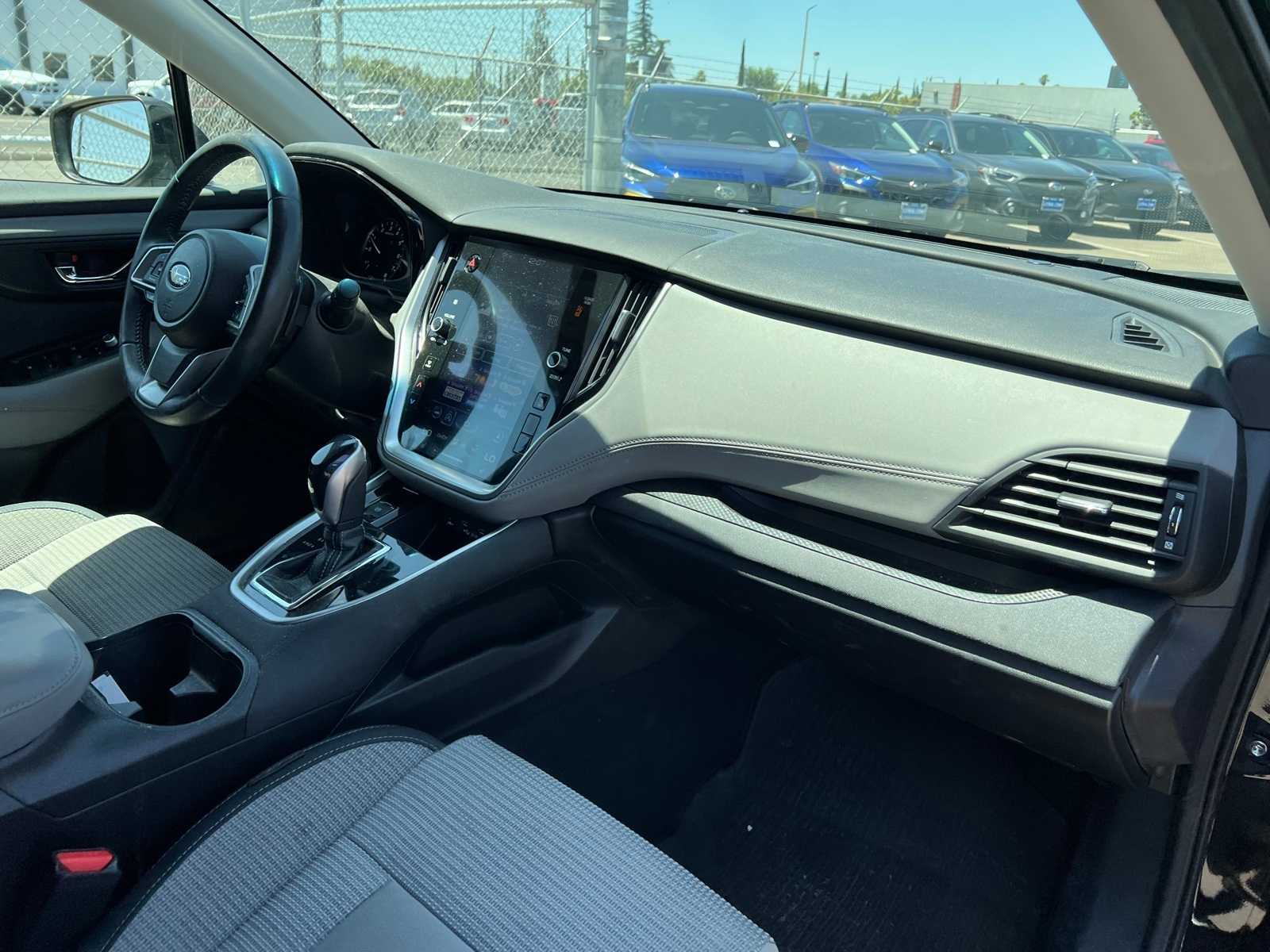2022 Subaru Outback Premium 26
