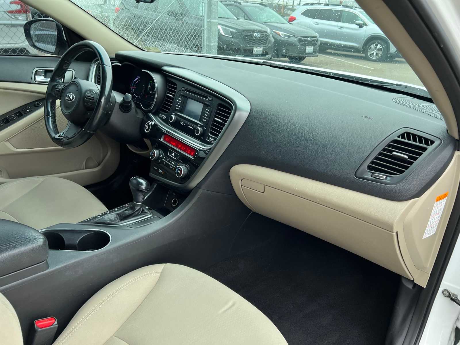 Thumbnail: 2016 Kia Optima - 26