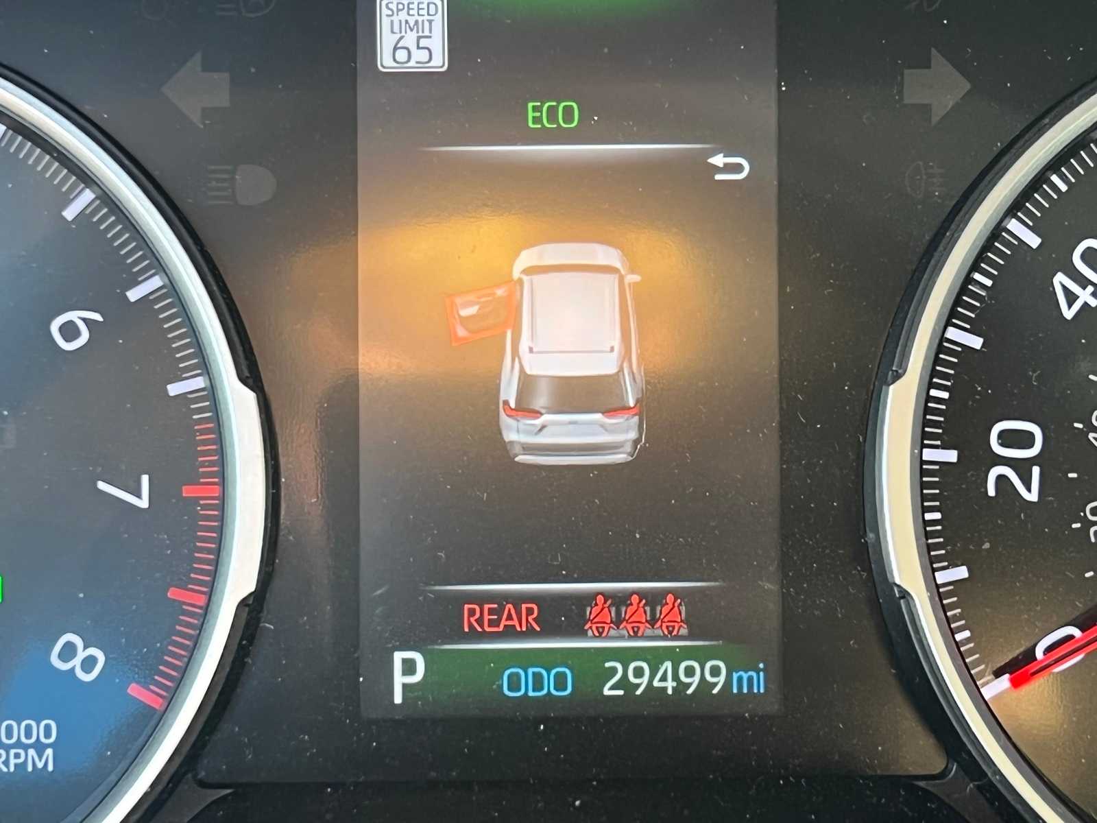Thumbnail: 2021 Toyota RAV4 - 35