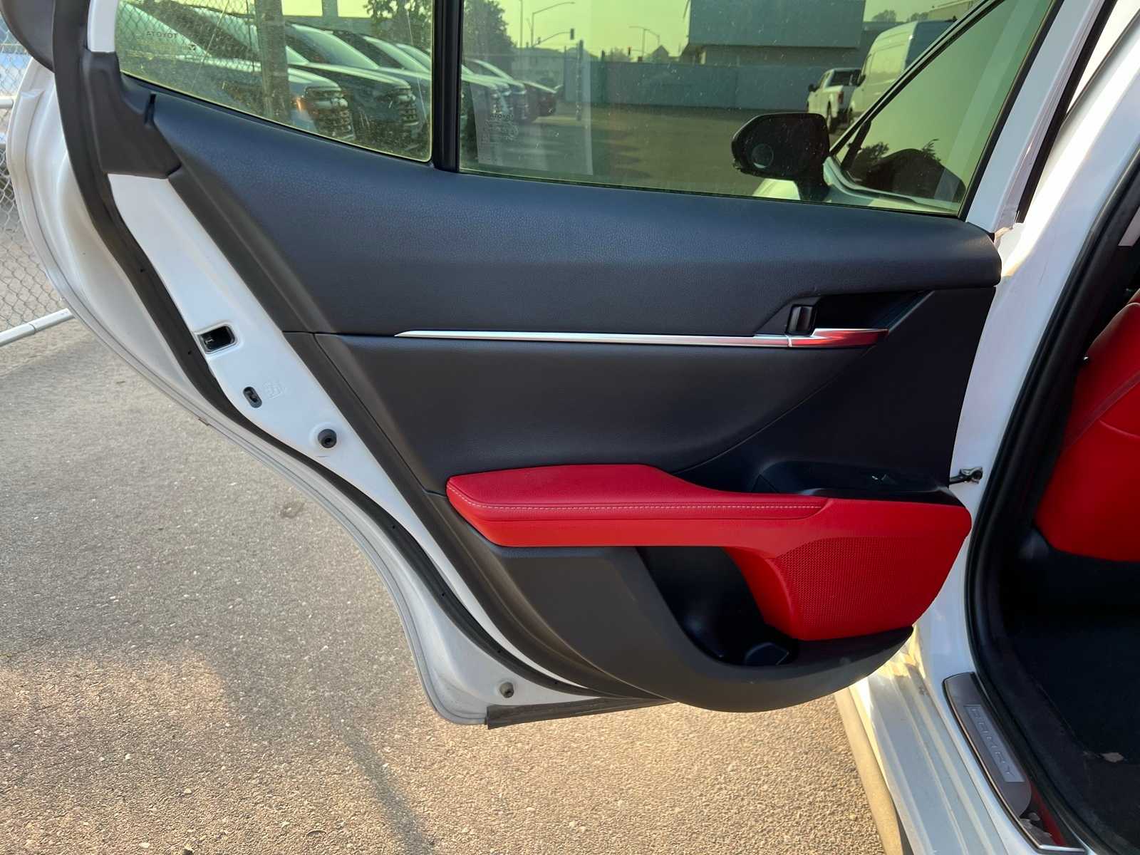 Thumbnail: 2020 Toyota Camry - 18