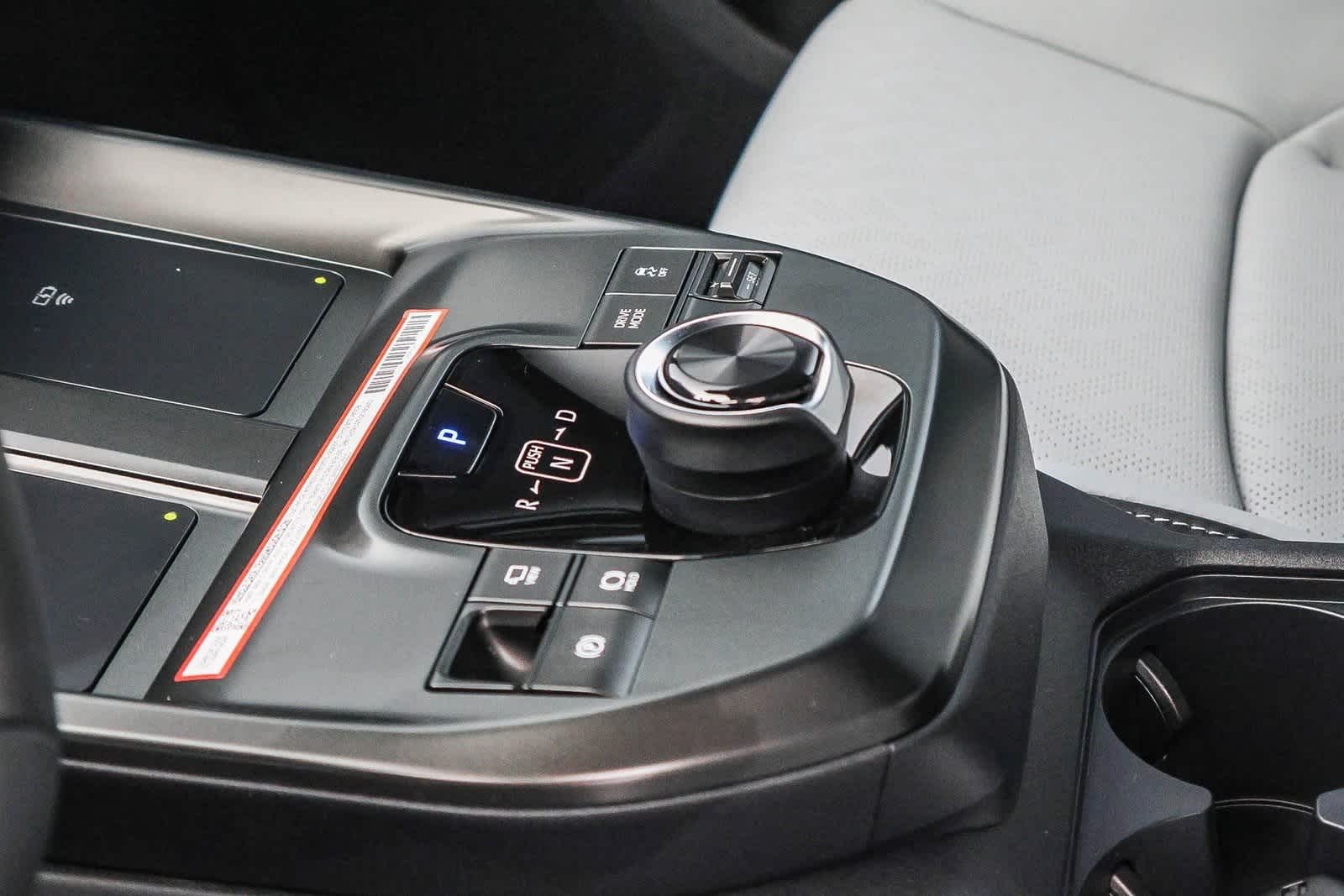 Thumbnail: 2026 Subaru Solterra - 19