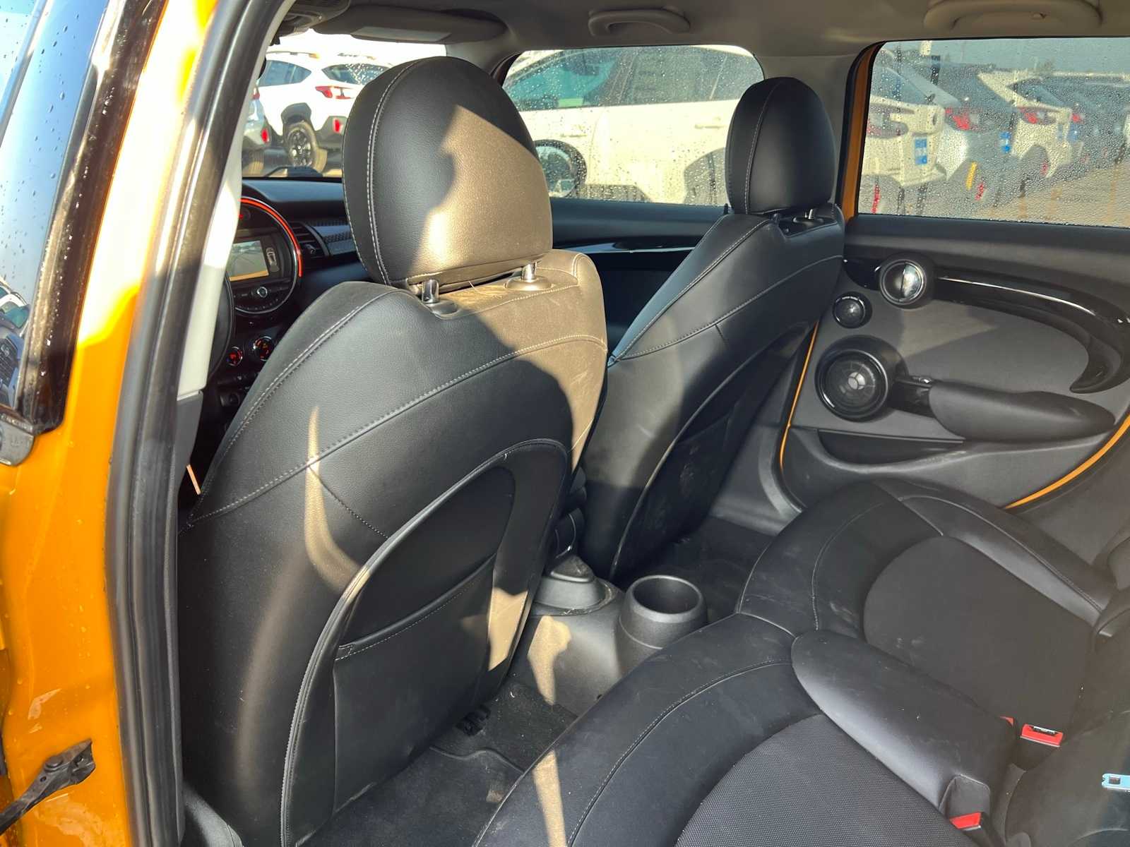 Thumbnail: 2017 MINI Cooper Hardtop - 17