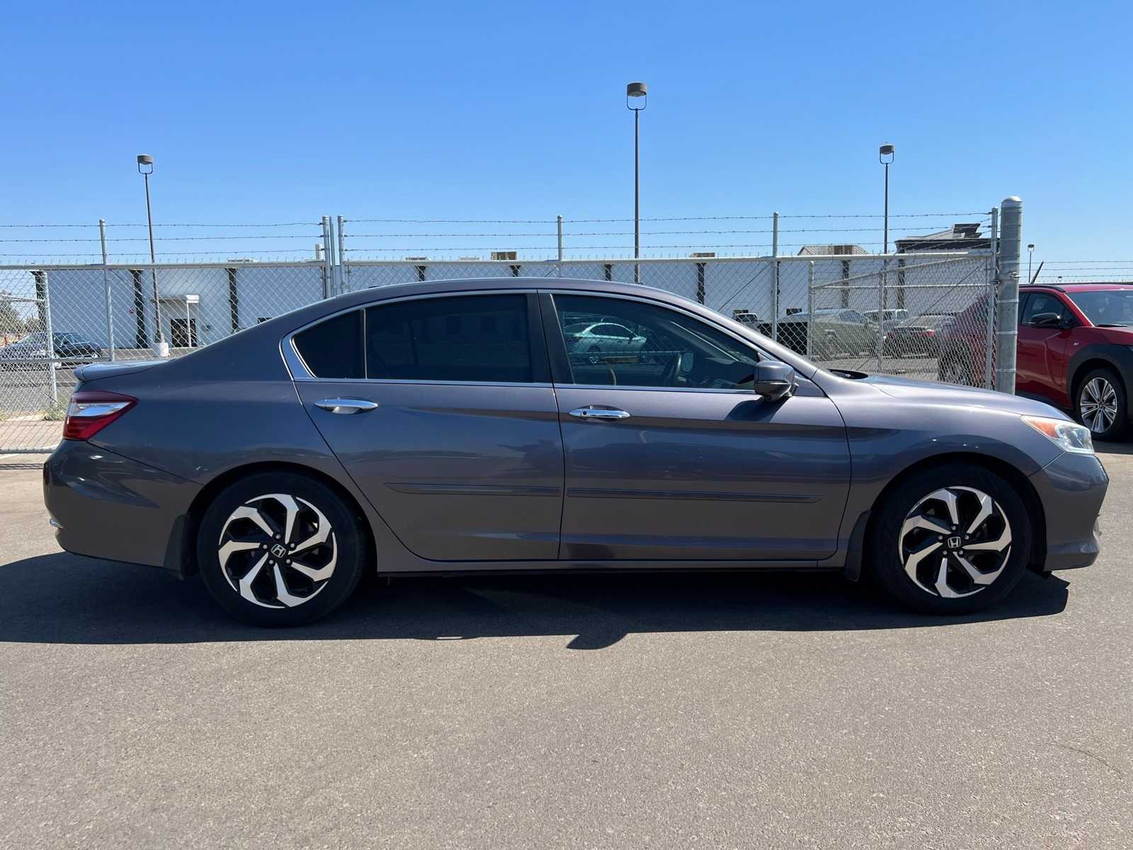 Thumbnail: 2016 Honda Accord - 9