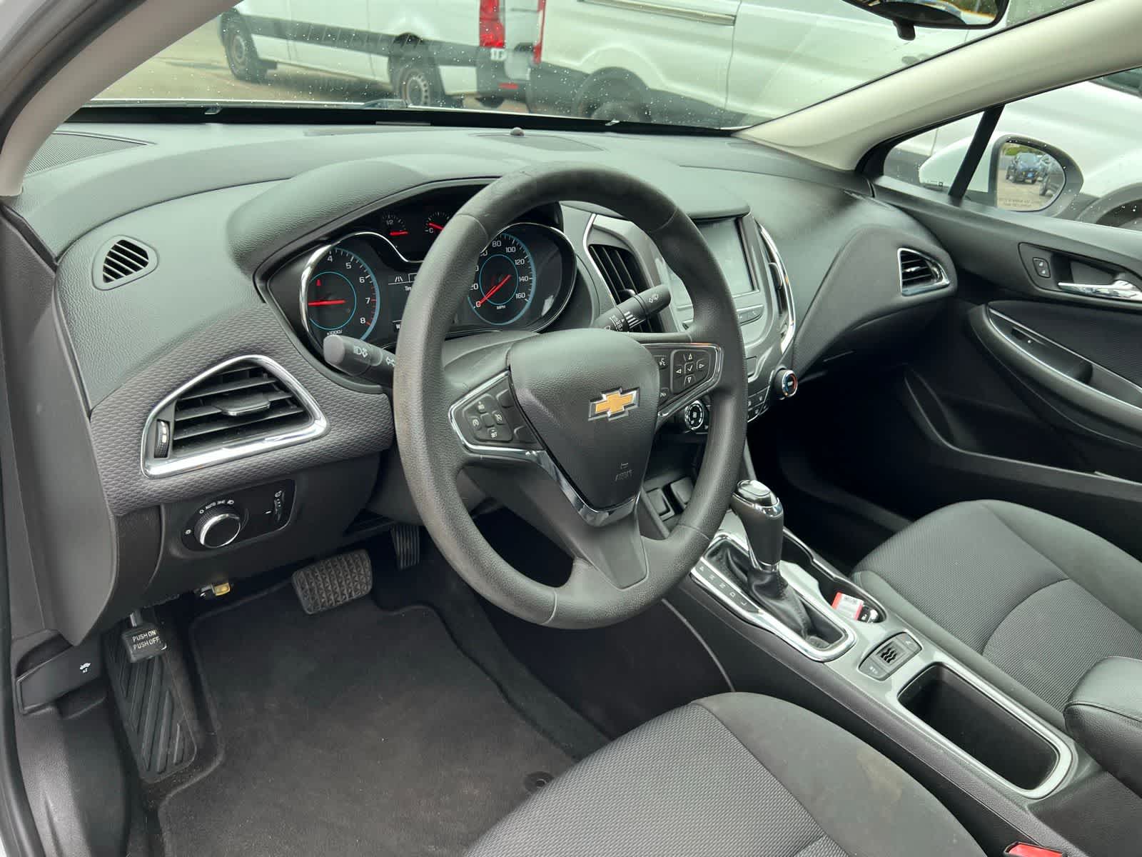 Thumbnail: 2016 Chevrolet Cruze - 14