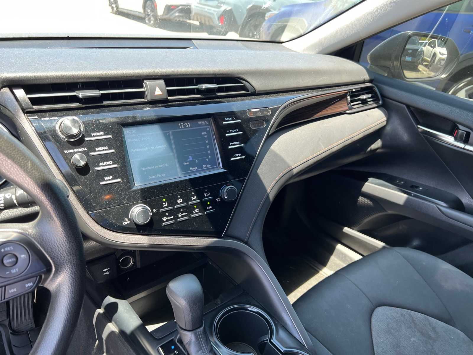Thumbnail: 2019 Toyota Camry - 30