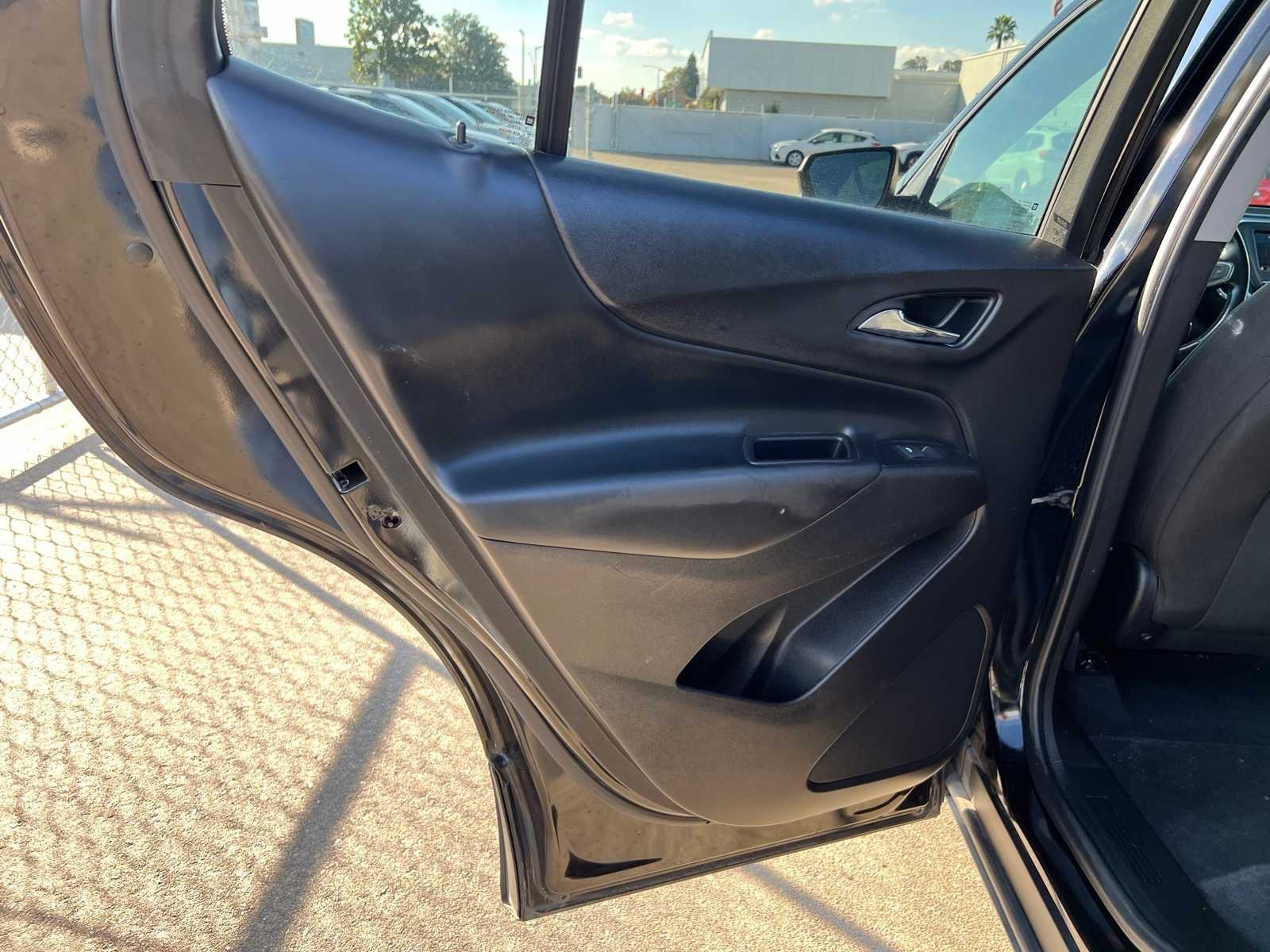 Thumbnail: 2020 Chevrolet Equinox - 20