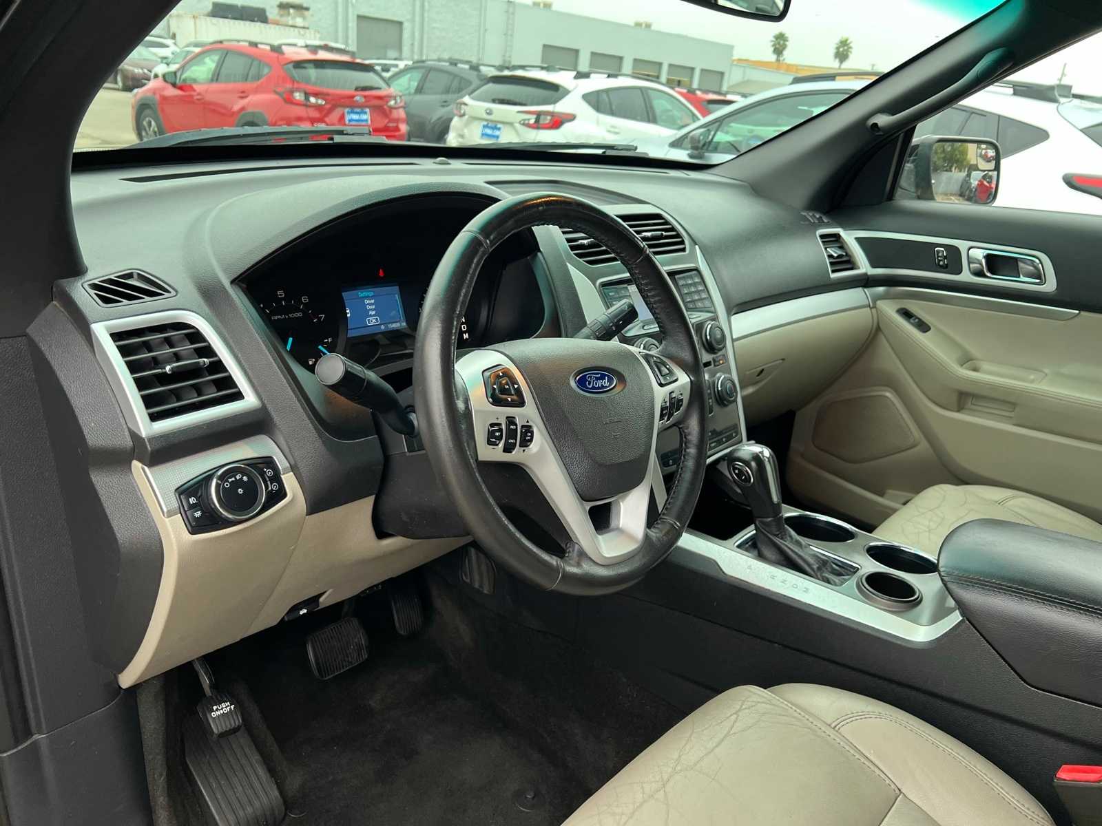 Thumbnail: 2012 Ford Explorer - 13