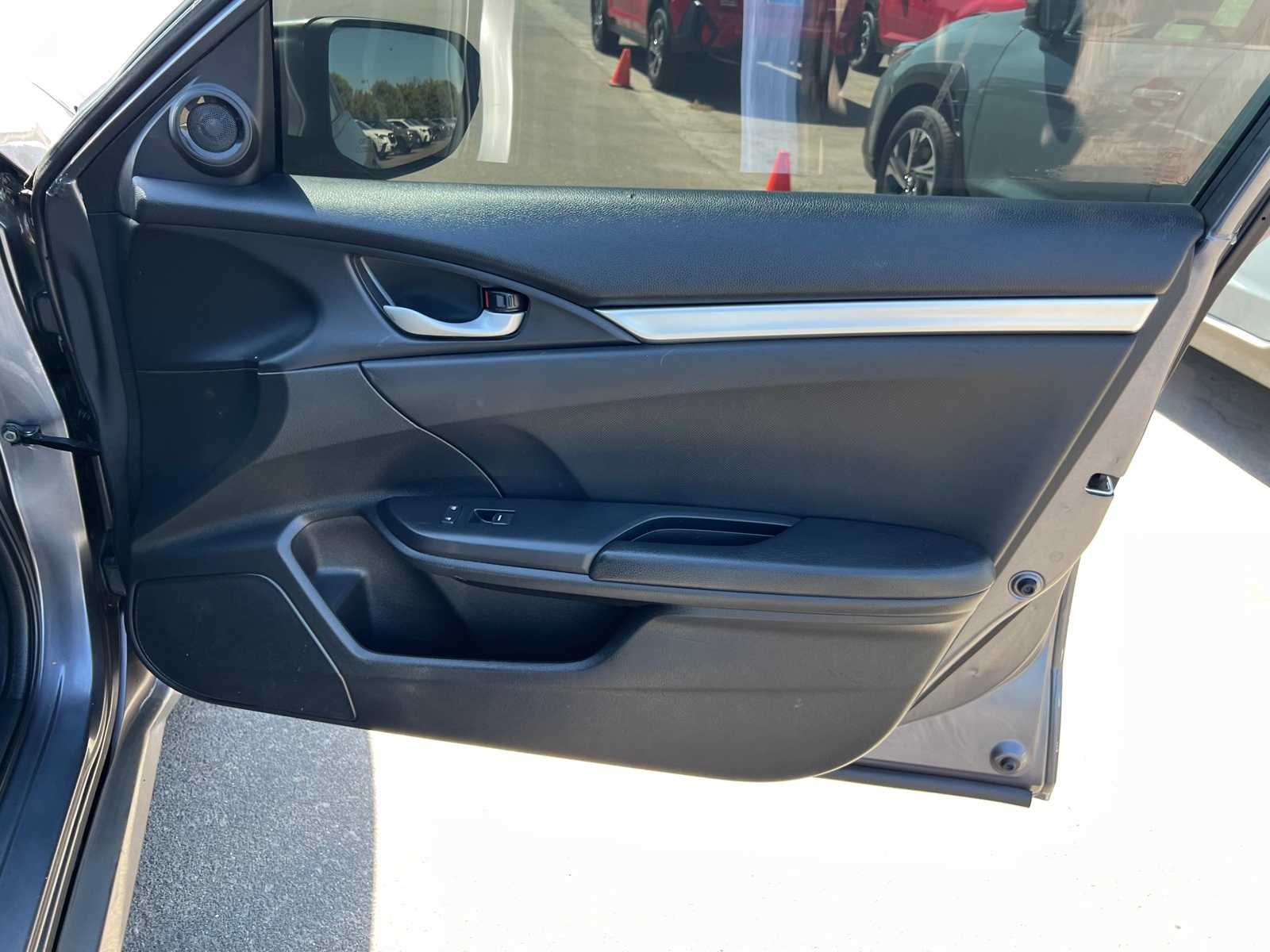 Thumbnail: 2019 Honda Civic - 28