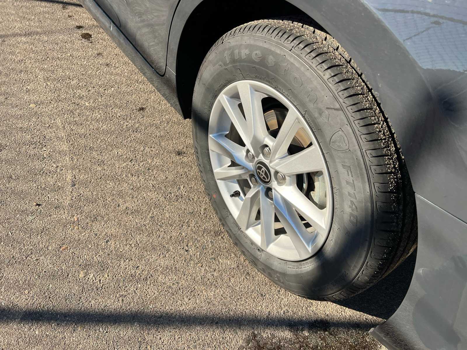 Thumbnail: 2025 Toyota Camry - 17