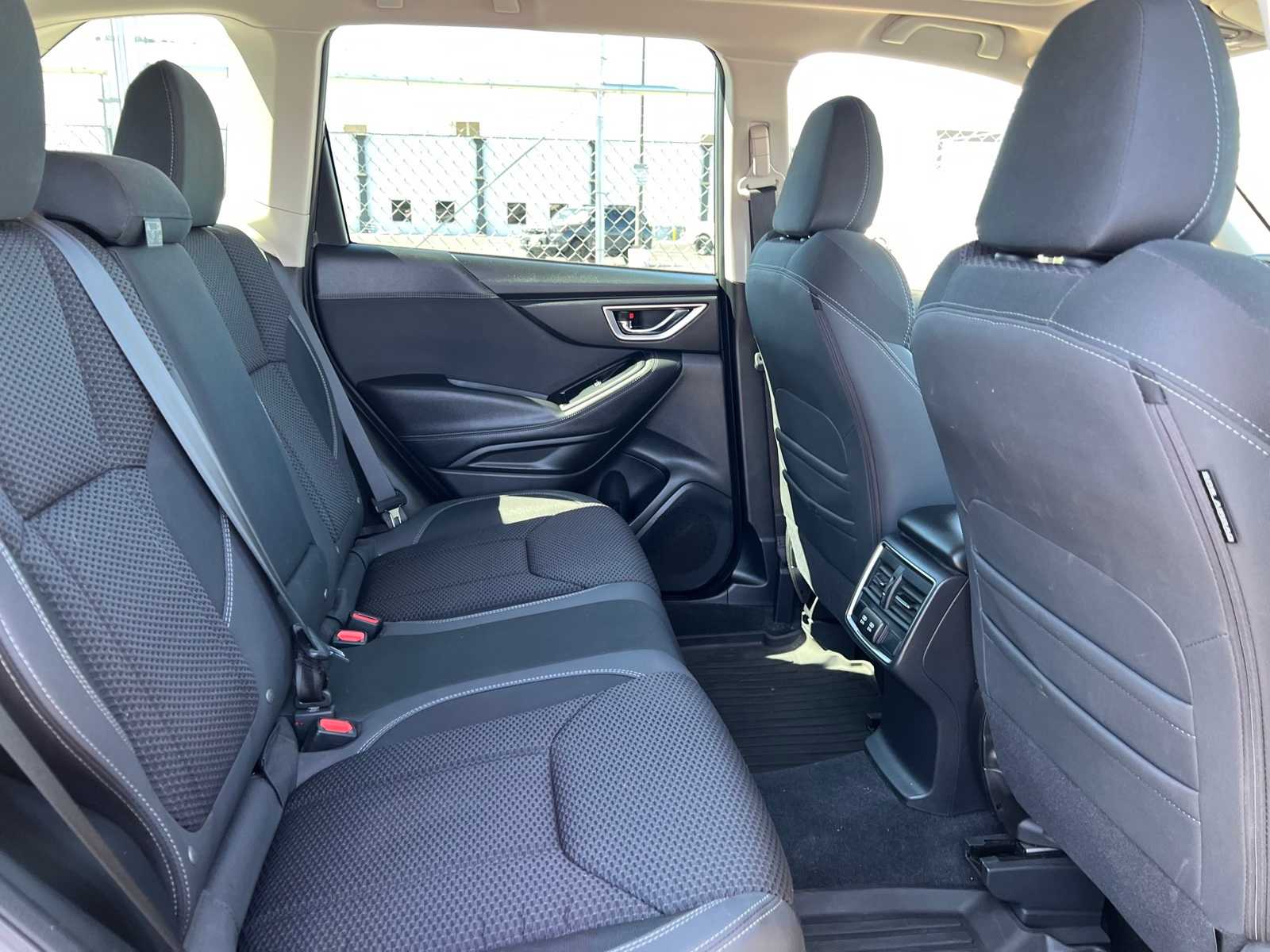 2023 Subaru Forester Premium 23