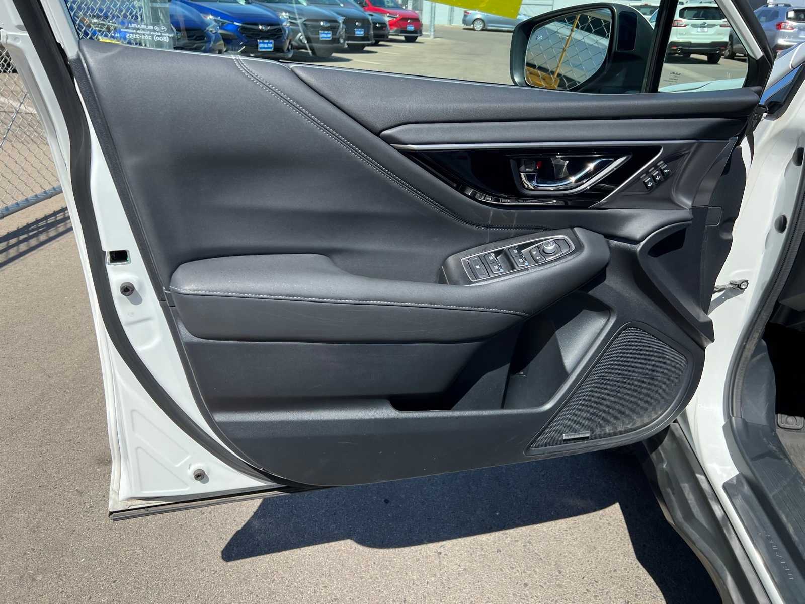 2022 Subaru Outback Limited 16