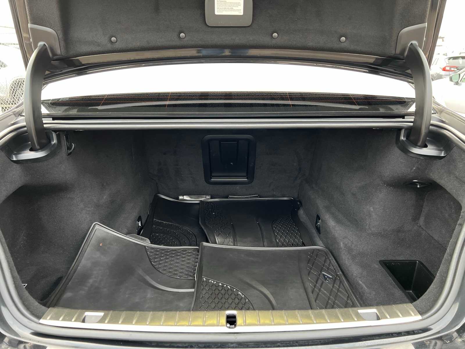 Thumbnail: 2021 BMW 7 Series - 7