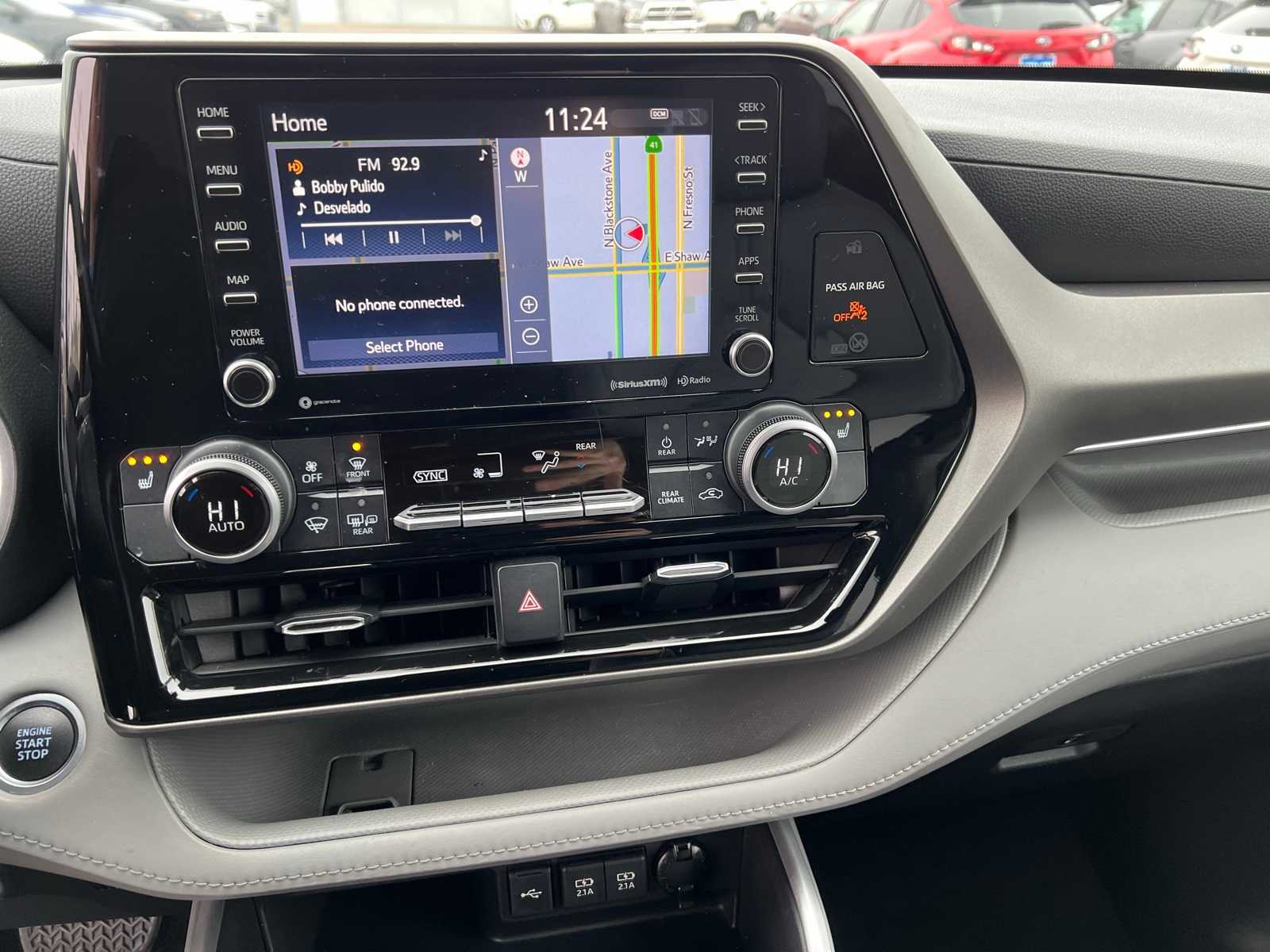 Thumbnail: 2021 Toyota Highlander - 37