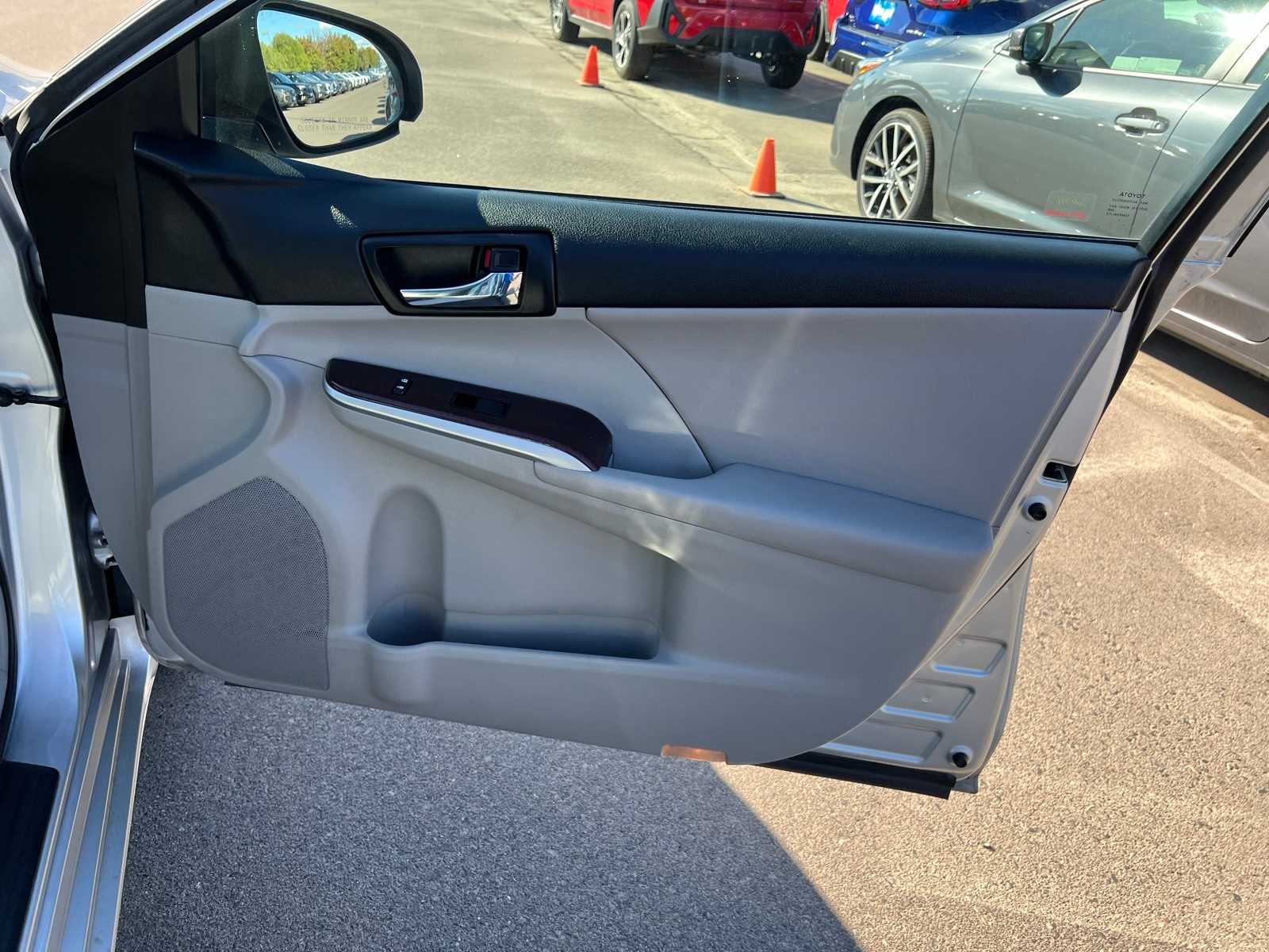 Thumbnail: 2012 Toyota Camry - 28