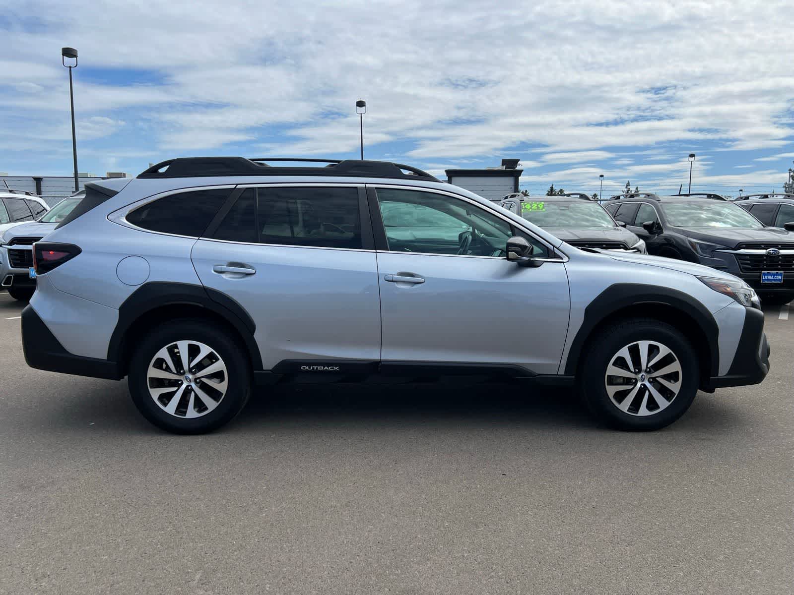 Thumbnail: 2023 Subaru Outback - 10