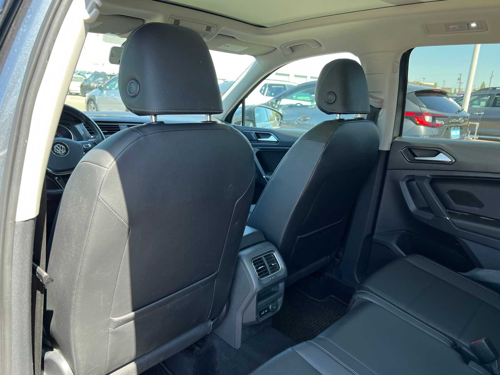 2018 Volkswagen Tiguan SE 18