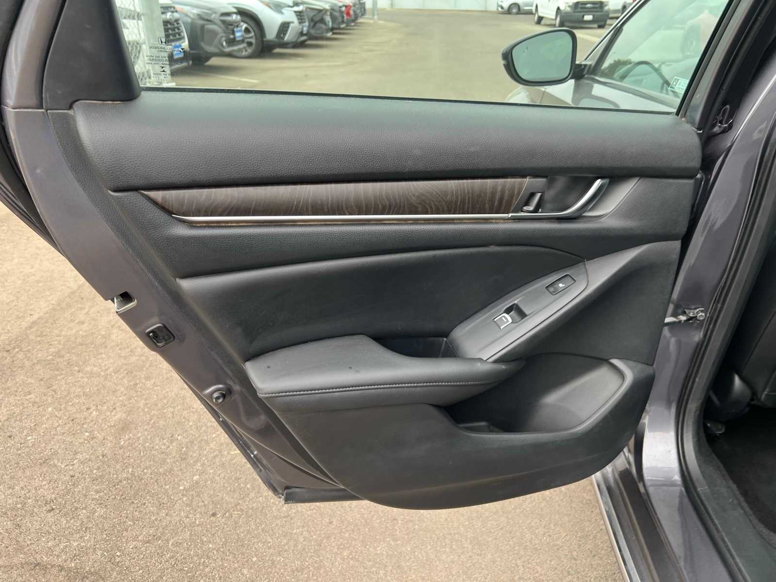 Thumbnail: 2019 Honda Accord - 20