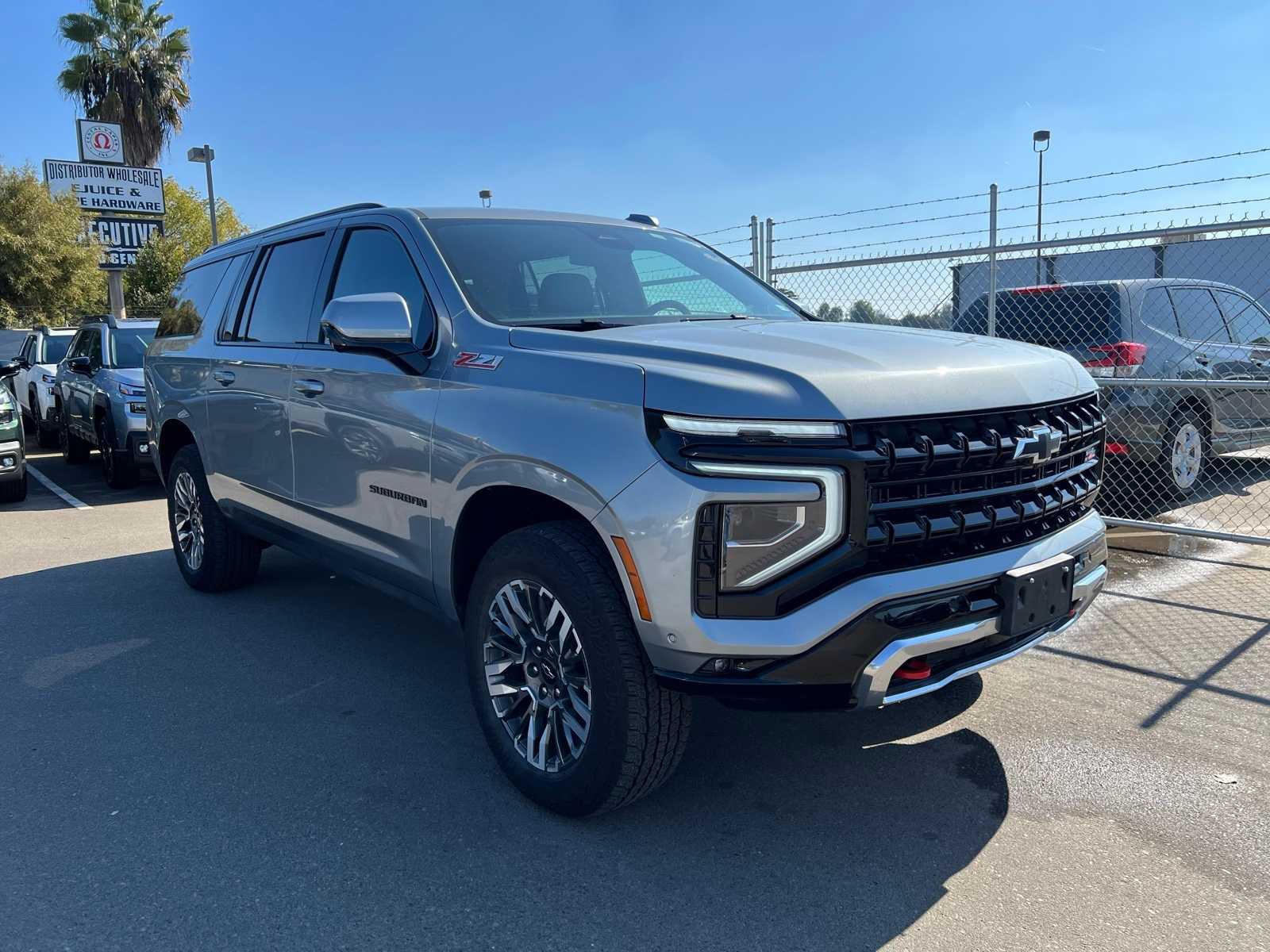 Thumbnail: 2025 Chevrolet Suburban - 9