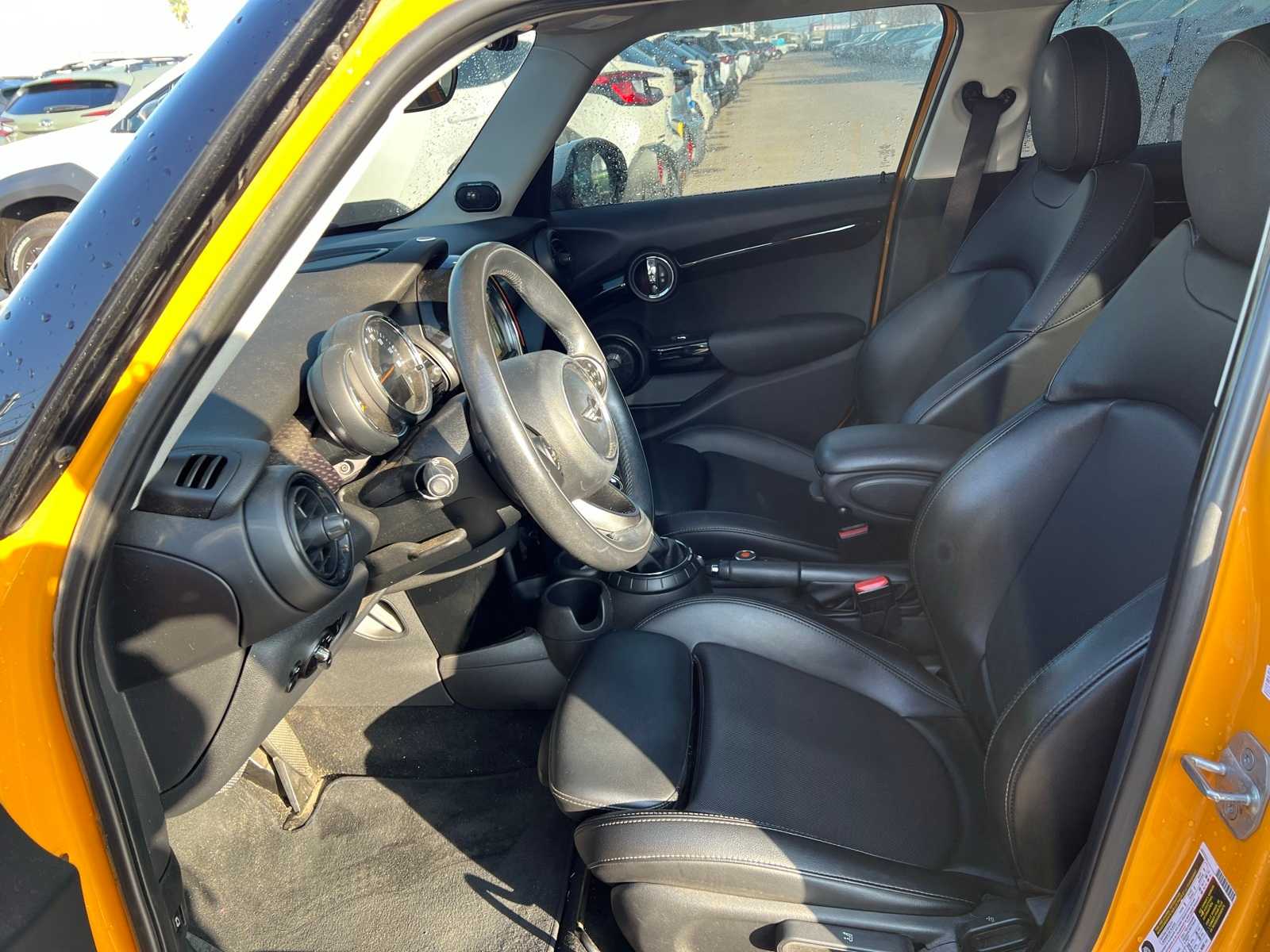 Thumbnail: 2017 MINI Cooper Hardtop - 14