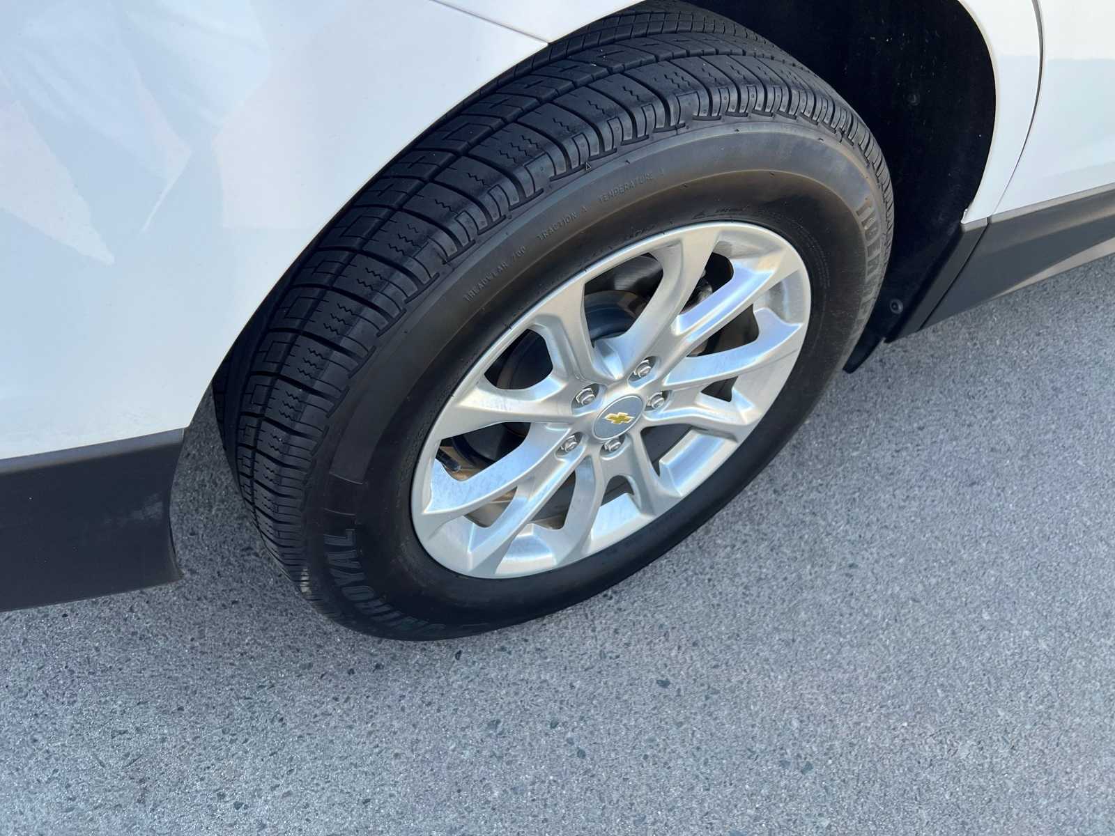 Thumbnail: 2020 Chevrolet Equinox - 21