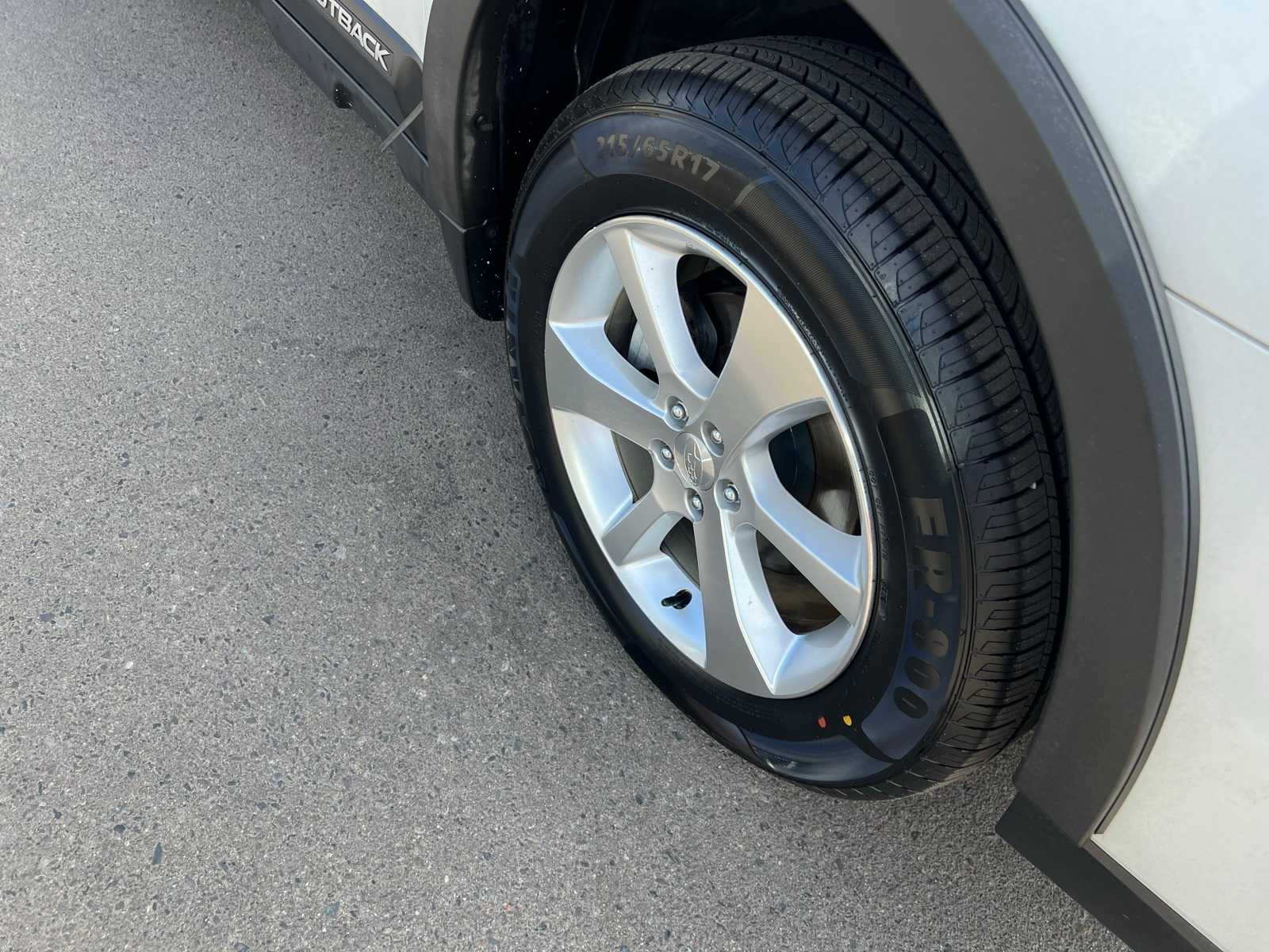 Thumbnail: 2014 Subaru Outback - 25