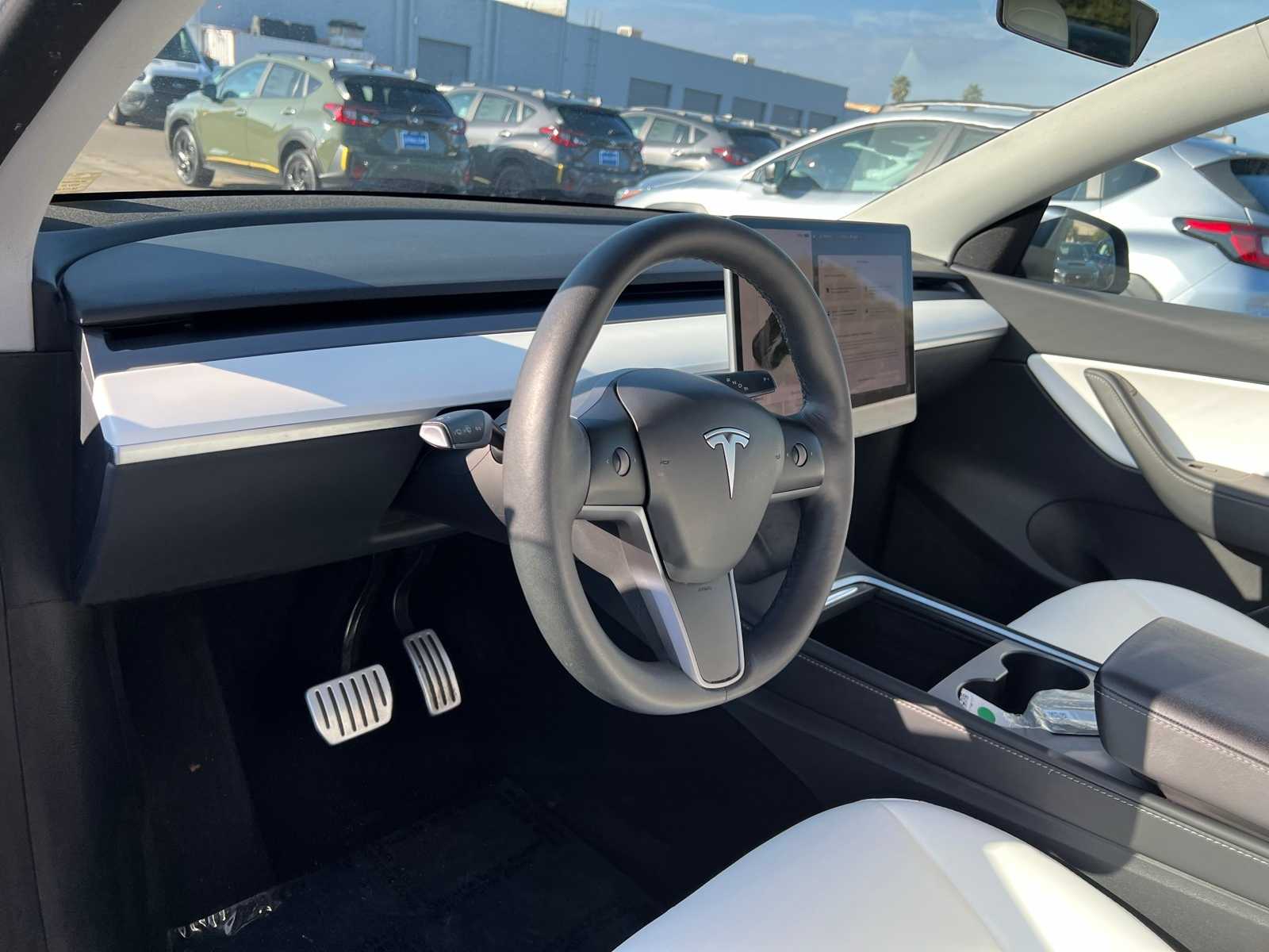 Thumbnail: 2022 Tesla Model Y - 13