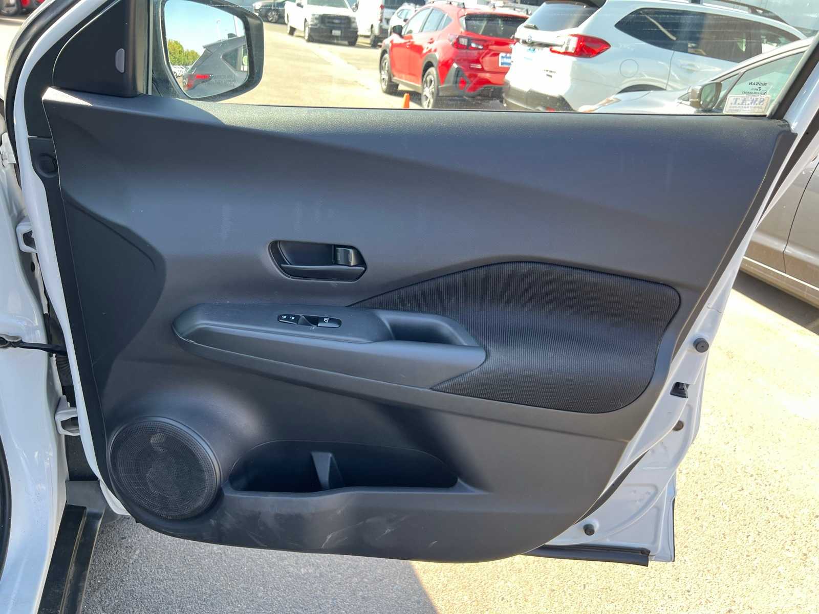 Thumbnail: 2021 Nissan Kicks - 27