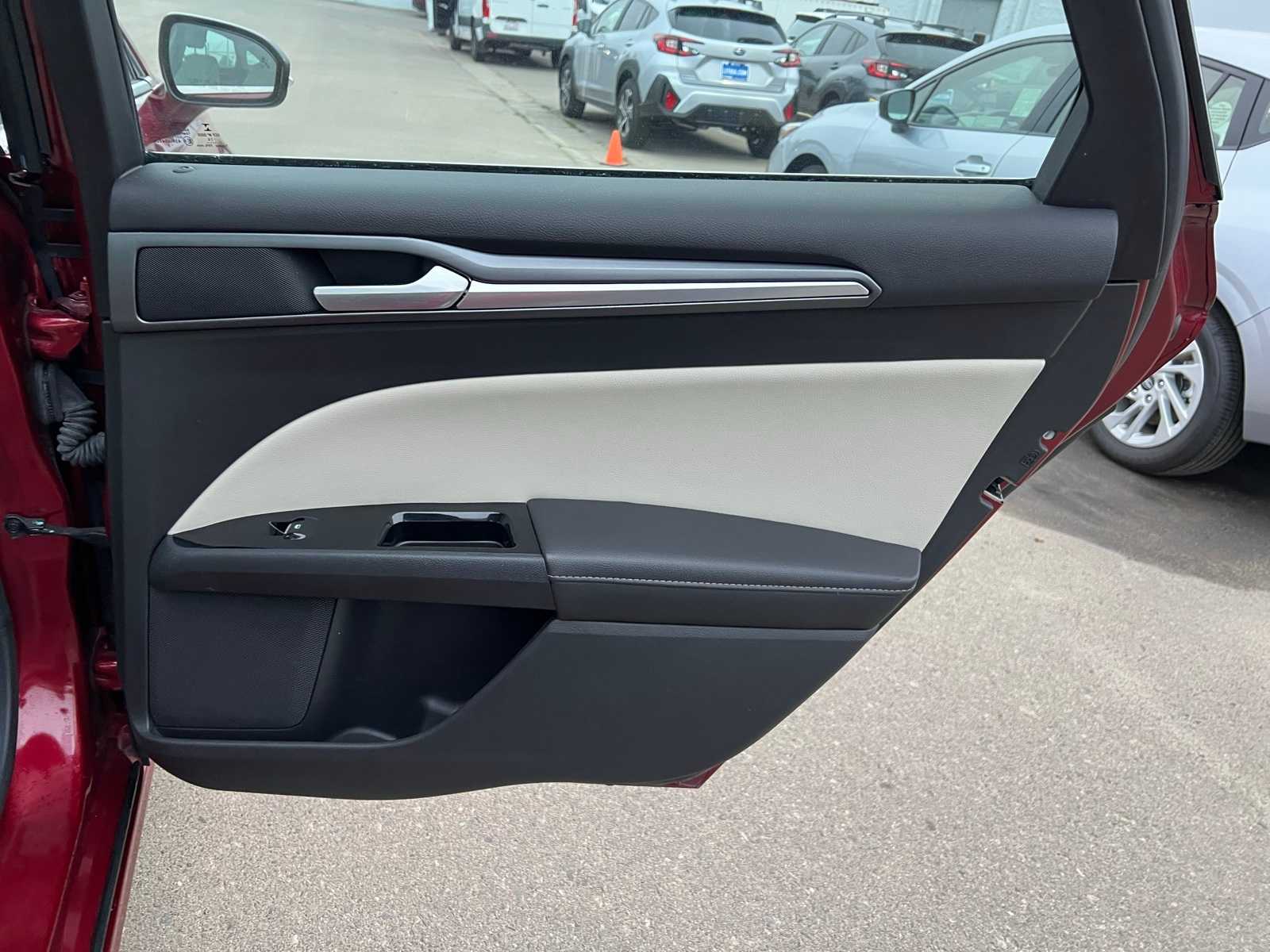 Thumbnail: 2014 Ford Fusion - 24