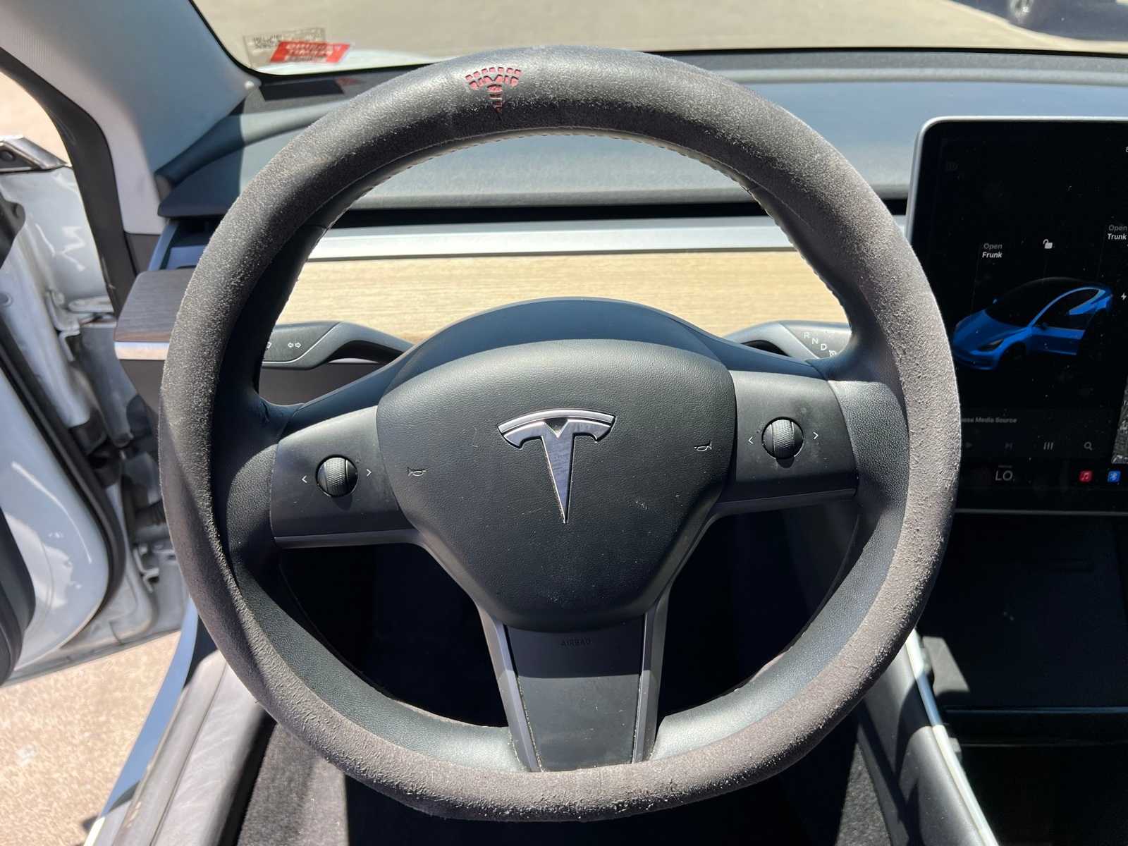 Thumbnail: 2020 Tesla Model 3 - 28