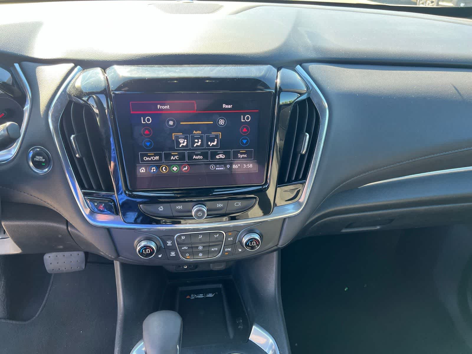 Thumbnail: 2023 Chevrolet Traverse - 31