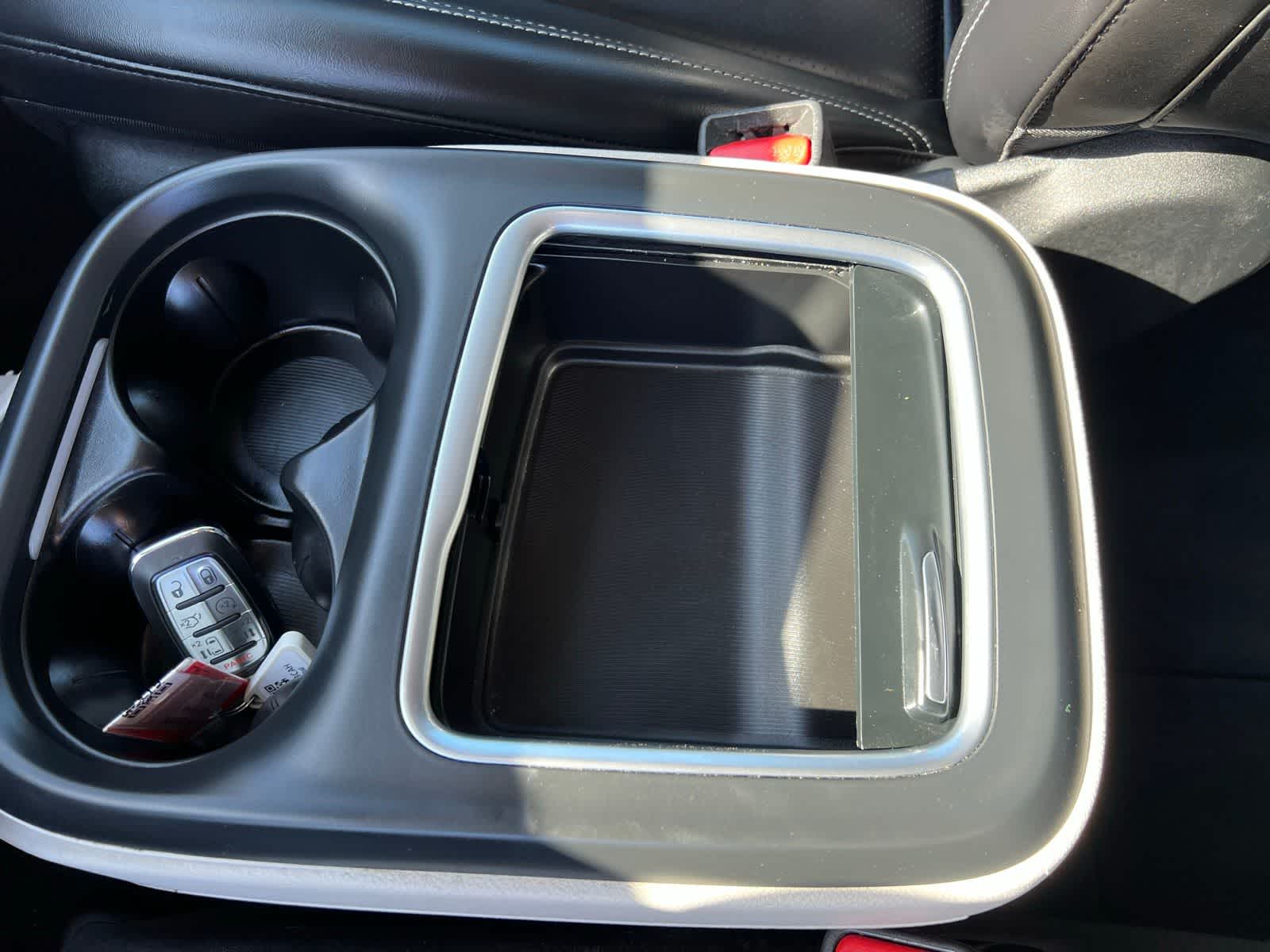 Thumbnail: 2023 Chrysler Pacifica - 40