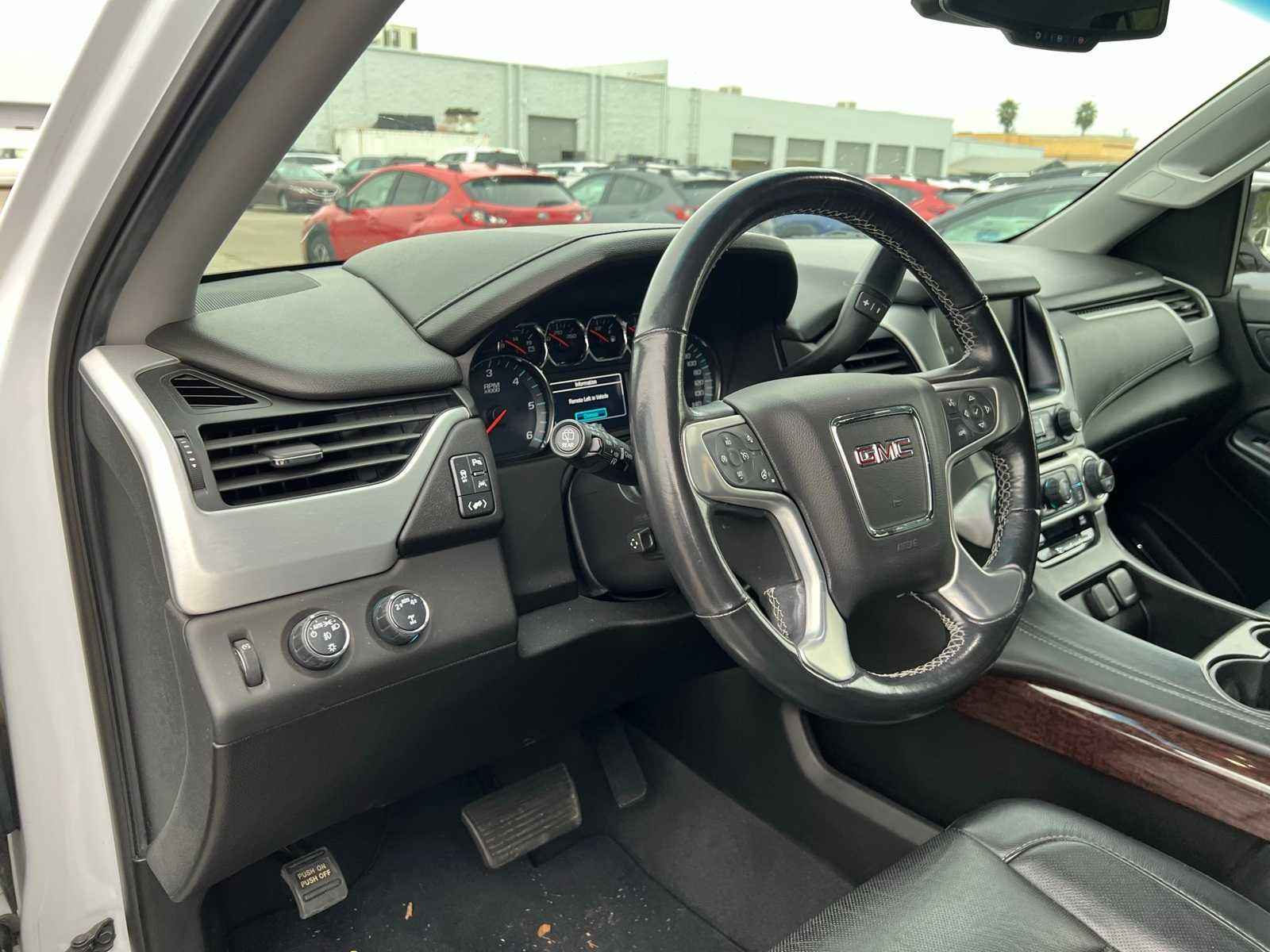 Thumbnail: 2019 GMC Yukon - 13