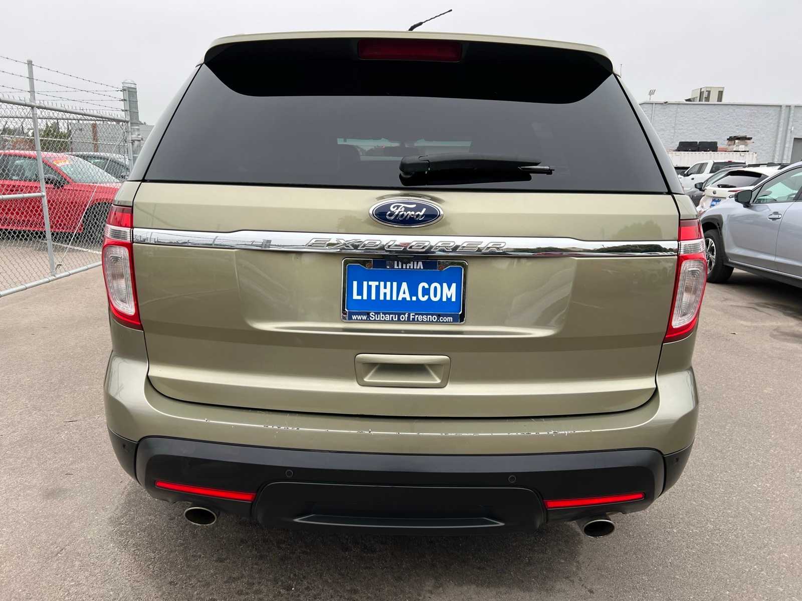 Thumbnail: 2012 Ford Explorer - 4