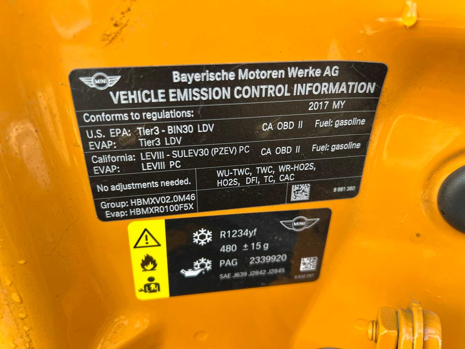 Thumbnail: 2017 MINI Cooper Hardtop - 39