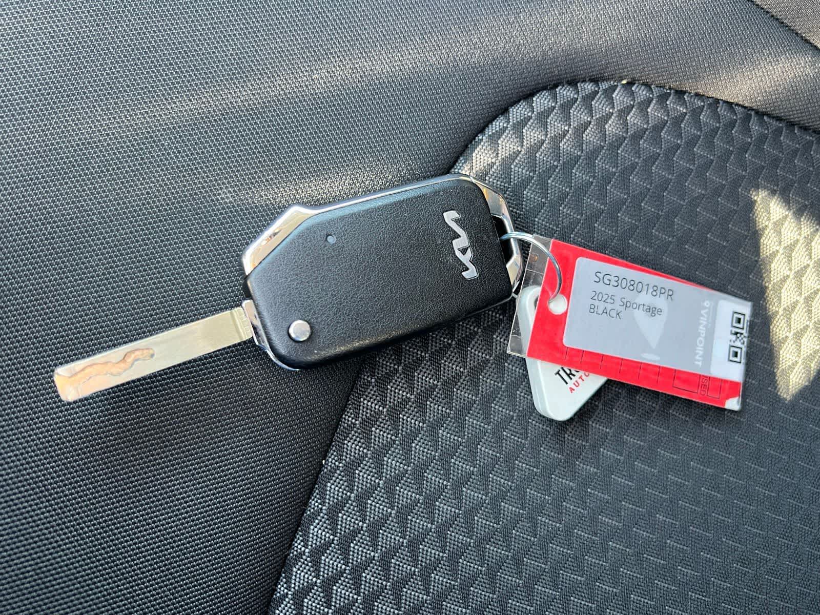 Thumbnail: 2025 Kia Sportage - 37