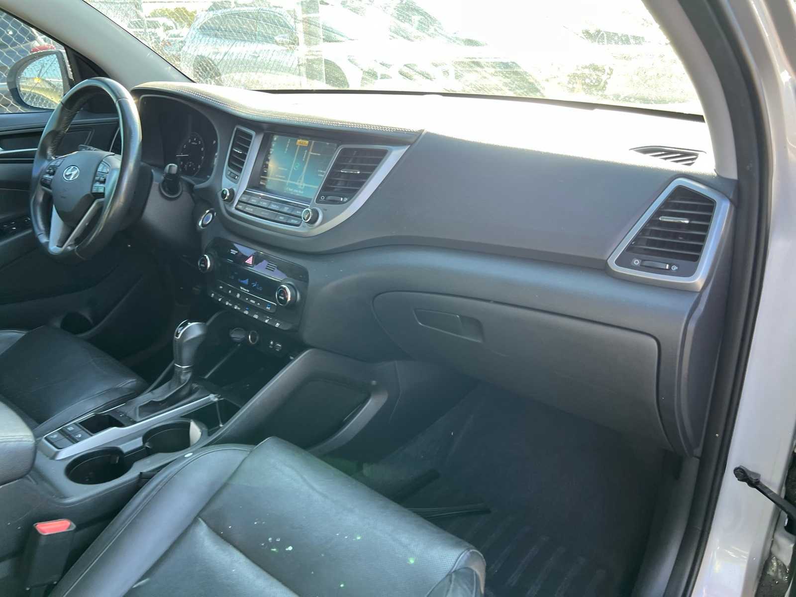 Thumbnail: 2016 Hyundai Tucson - 24