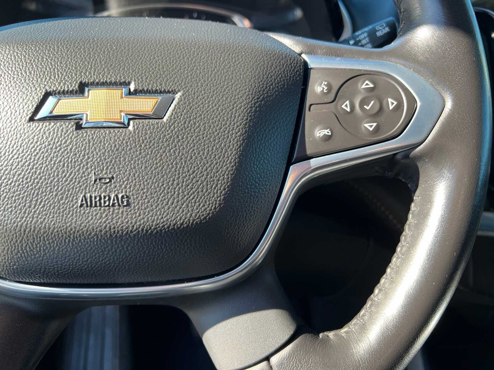 Thumbnail: 2021 Chevrolet Traverse - 36