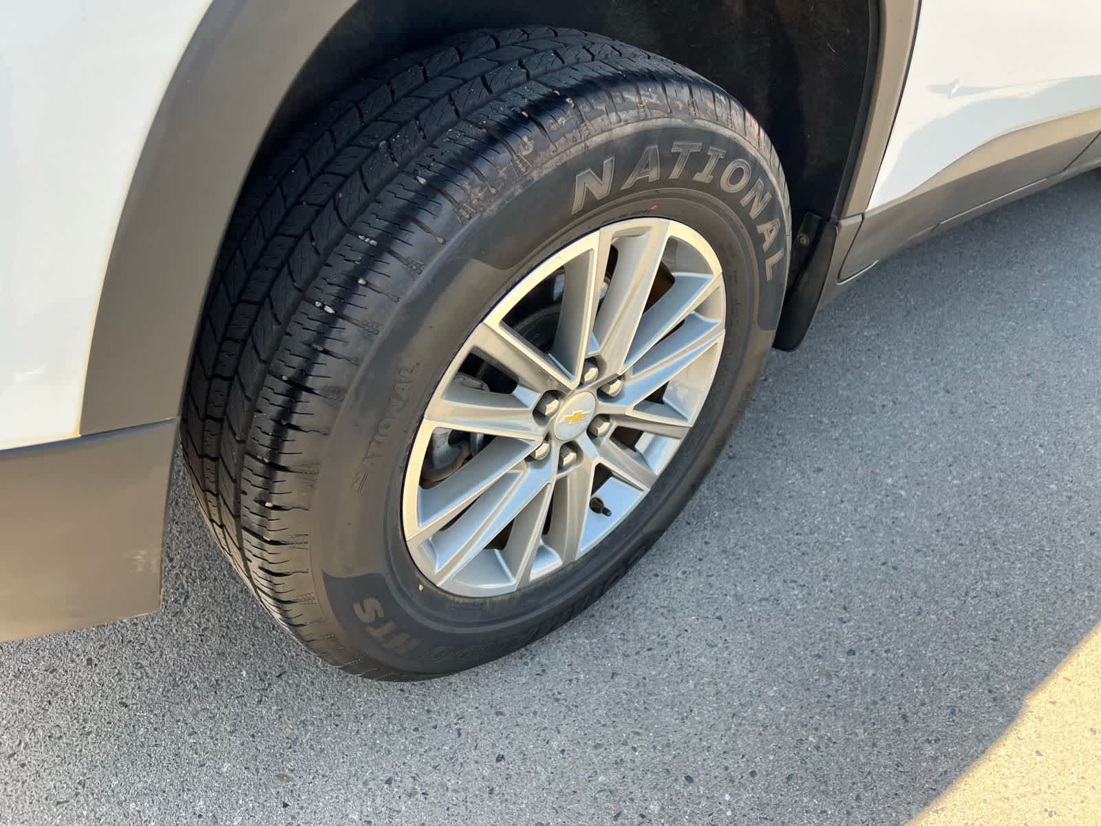 Thumbnail: 2023 Chevrolet Traverse - 20
